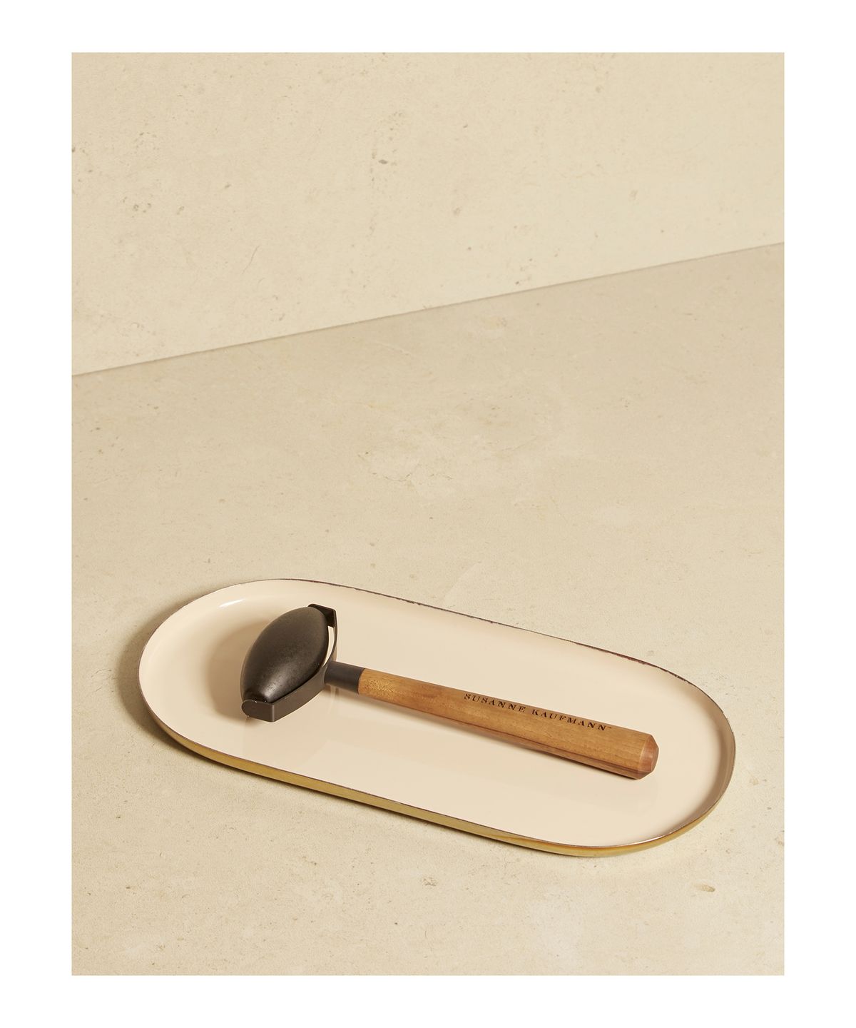 SUSANNE KAUFMANN Obsidian Face Roller