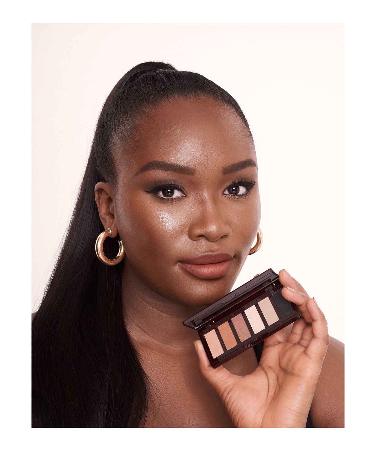 CHARLOTTE TILBURY Easy Eye Palette - Super Nudes купить в Beauty Storage. Быстрая доставка по России и СНГ.