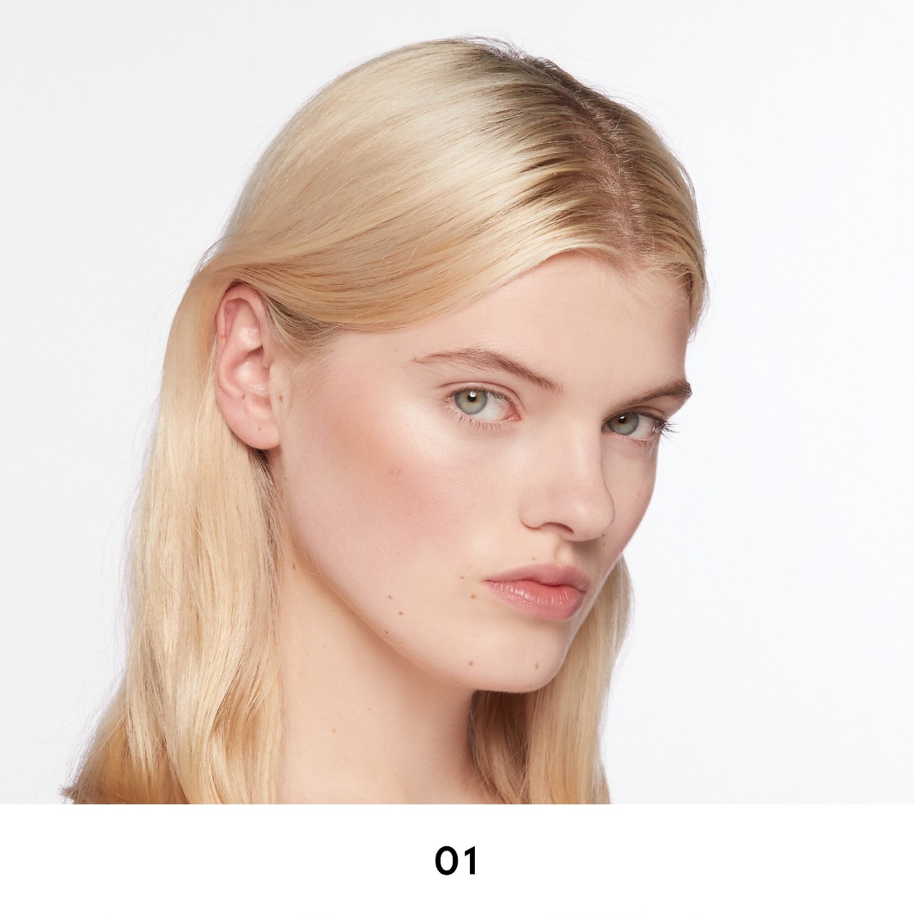 GUCCI Éclat Soleil Luminous Bronzer купить в Beauty Storage. Быстрая доставка по России и СНГ.