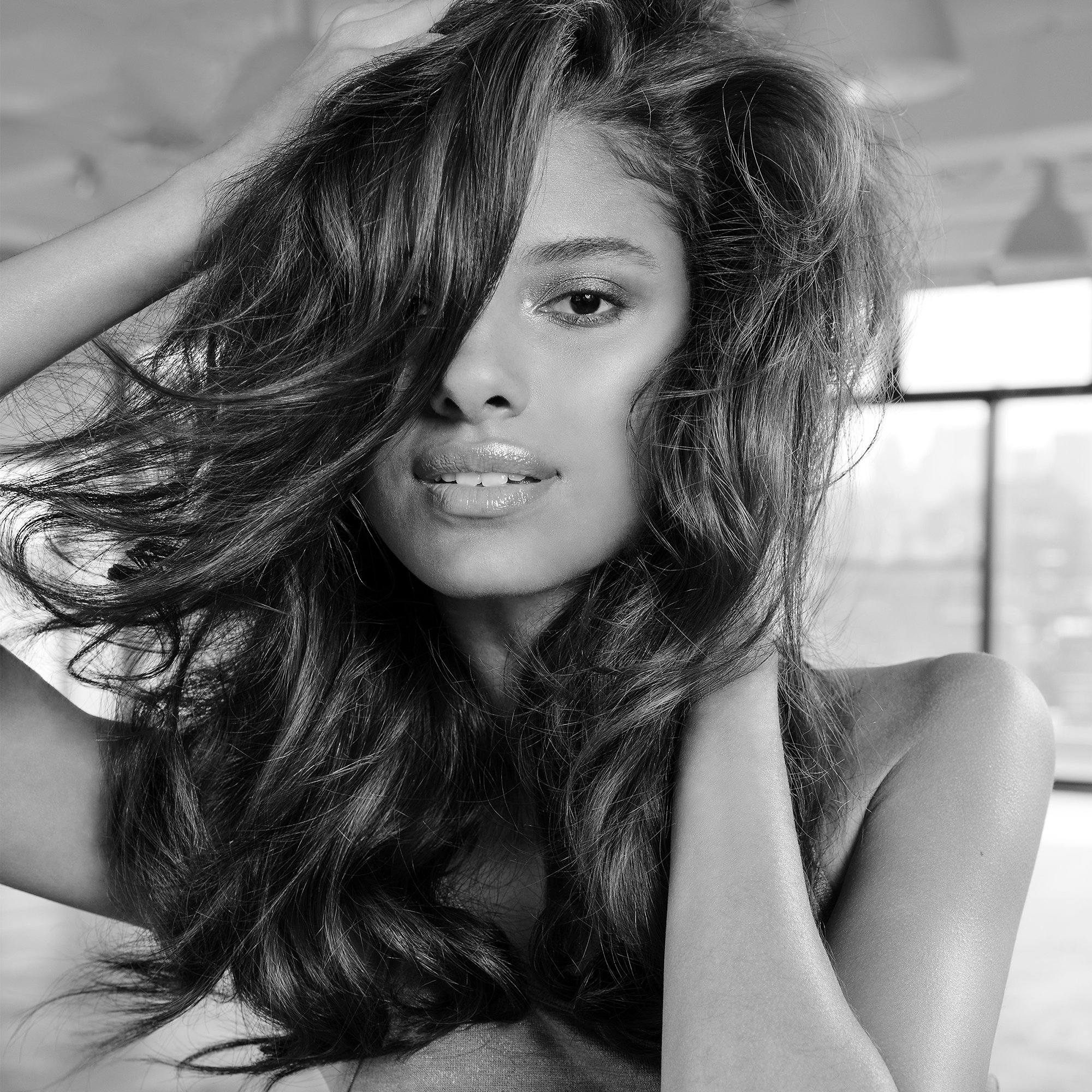 BUMBLE AND BUMBLE Thickening Full Form Soft Mousse