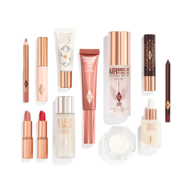 CHARLOTTE TILBURY Charlotte's Beauty Treasure Chest Of Love купить в Beauty Storage. Быстрая доставка по России и СНГ.