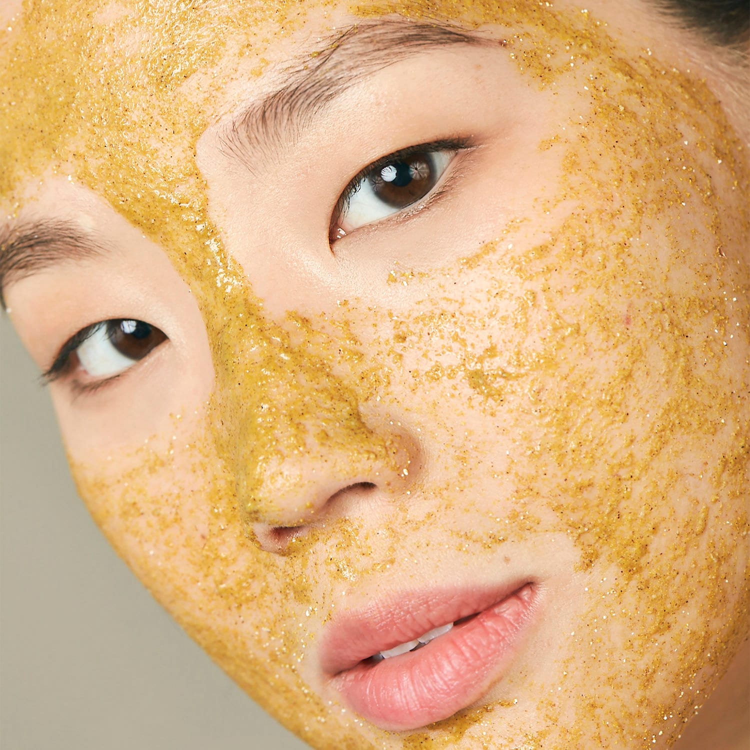 KORA ORGANICS Turmeric 2-in-1 Brightening & Exfoliating Mask