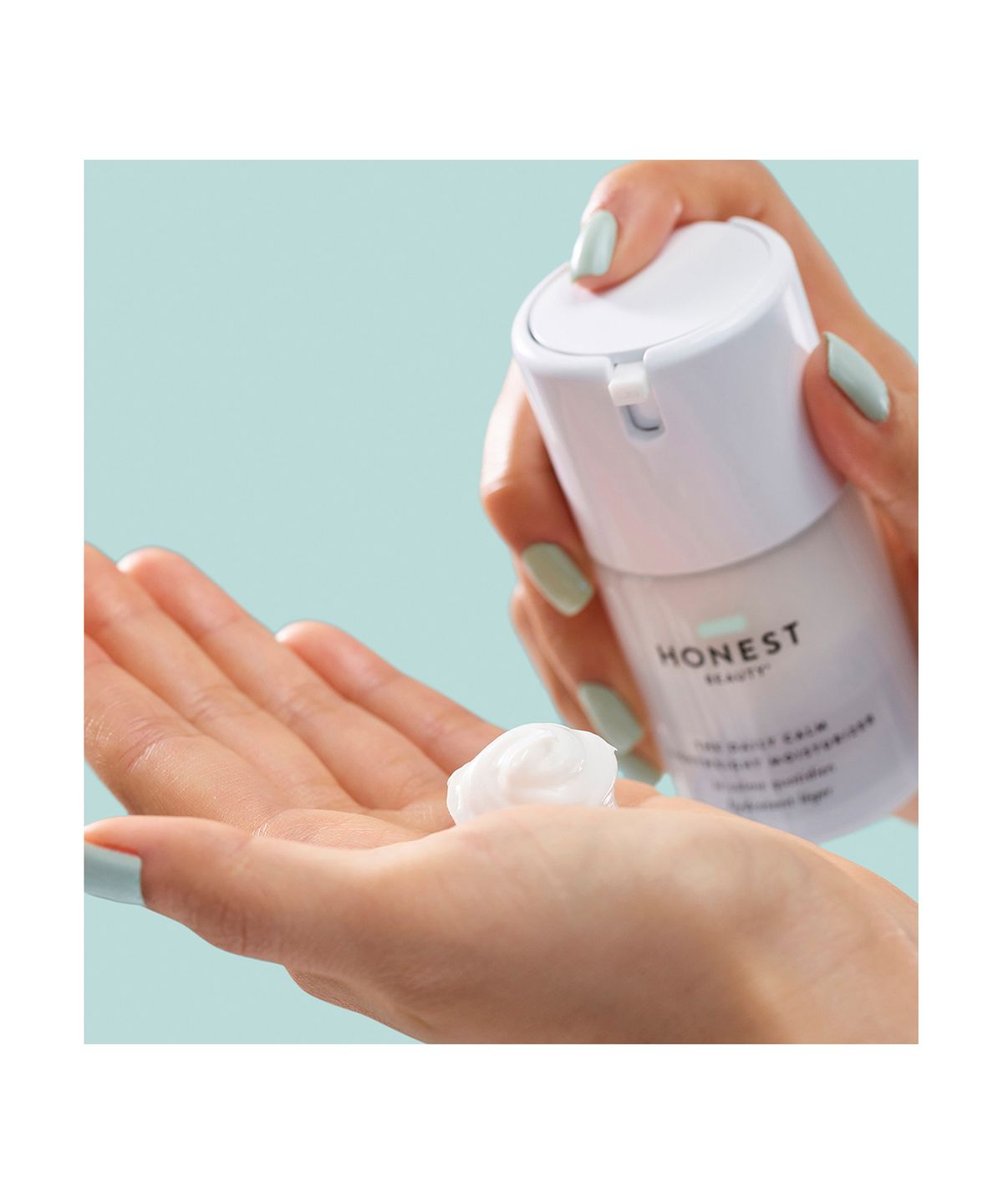 HONEST BEAUTY The Daily Calm Lightweight Moisturizer купить в Beauty Storage. Быстрая доставка по России и СНГ.