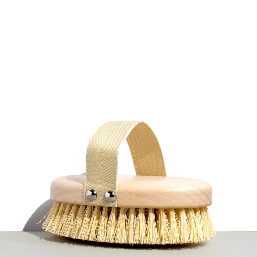 KORA ORGANICS Dry Body Brush купить в Beauty Storage. Быстрая доставка по России и СНГ.
