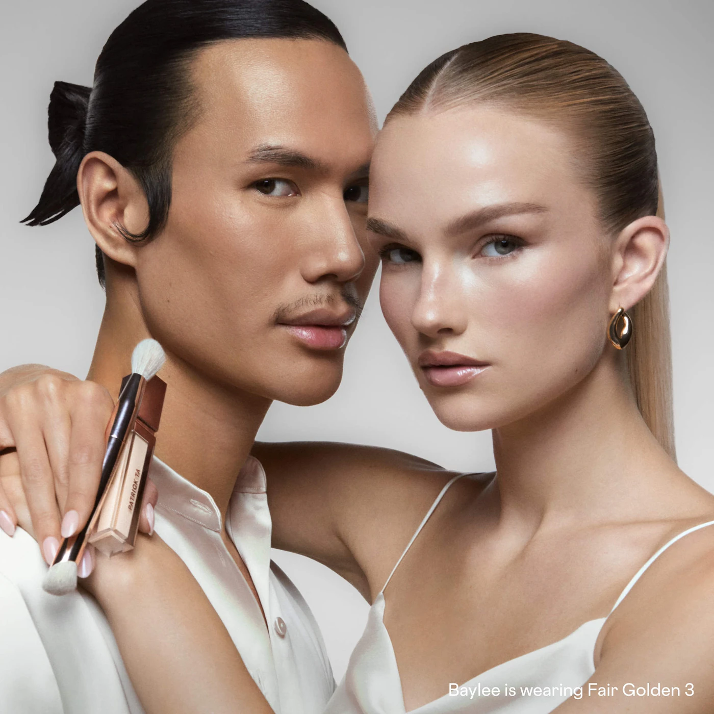 Купить PATRICK TA Major Skin Soft Blur Brightening Hydrating Concealer на Beautystorage.ru. Быстрая доставка по России и СНГ.