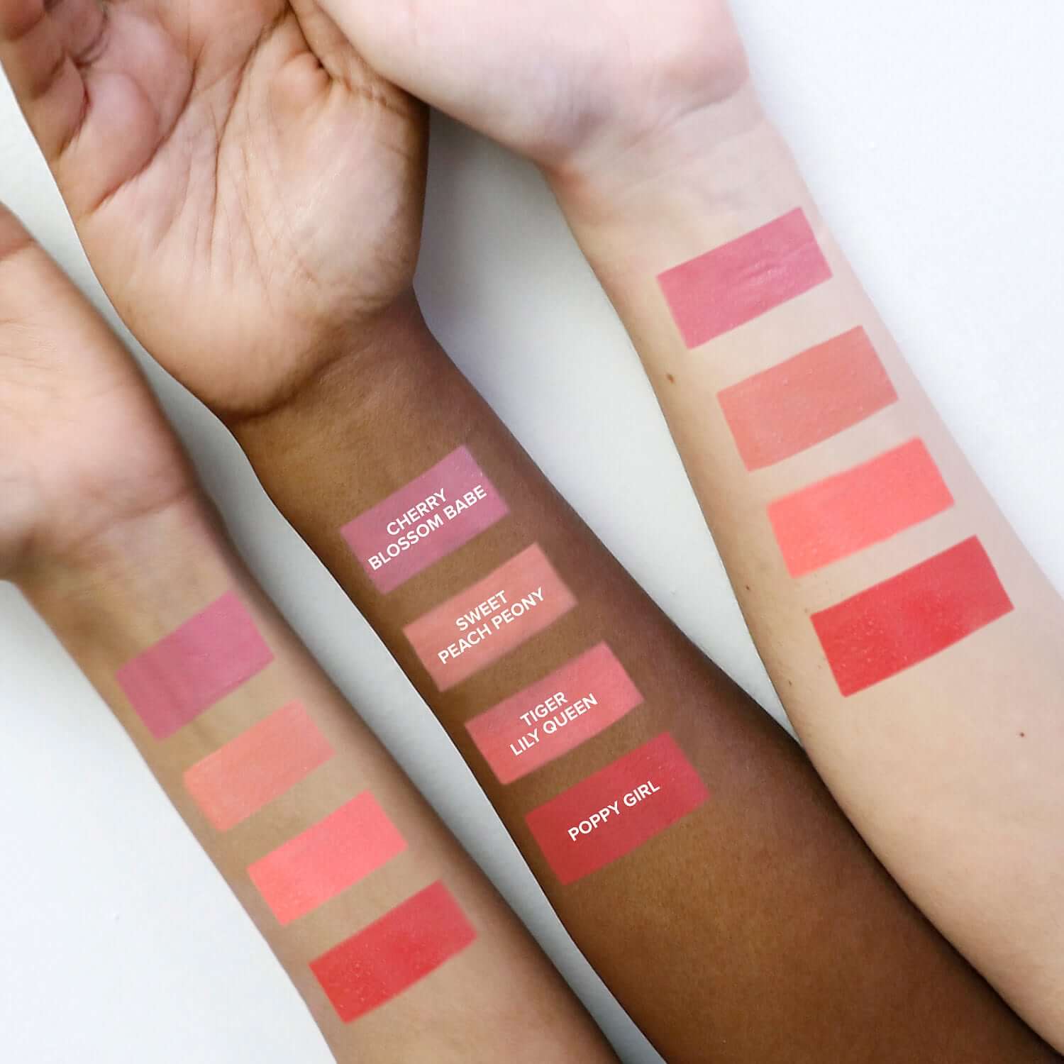 NUDESTIX Nudies Bloom All Over Dewy Color купить в Beauty Storage.  Быстрая доставка по России и СНГ.
