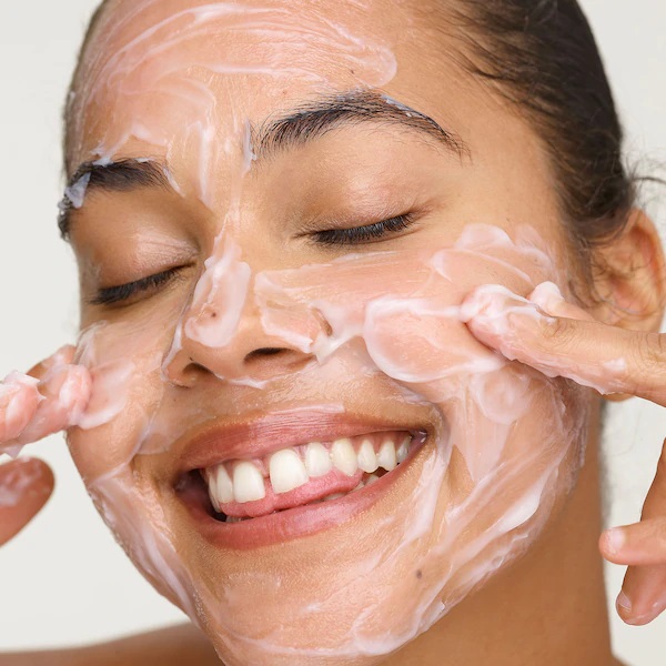 WISHFUL Yo Glow Facial Enzyme Scrub