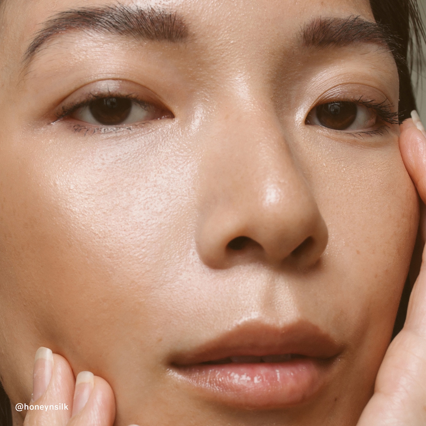 ILIA NightLite Bronzer Powder купить в Beauty Storage. Быстрая доставка по России и СНГ.
