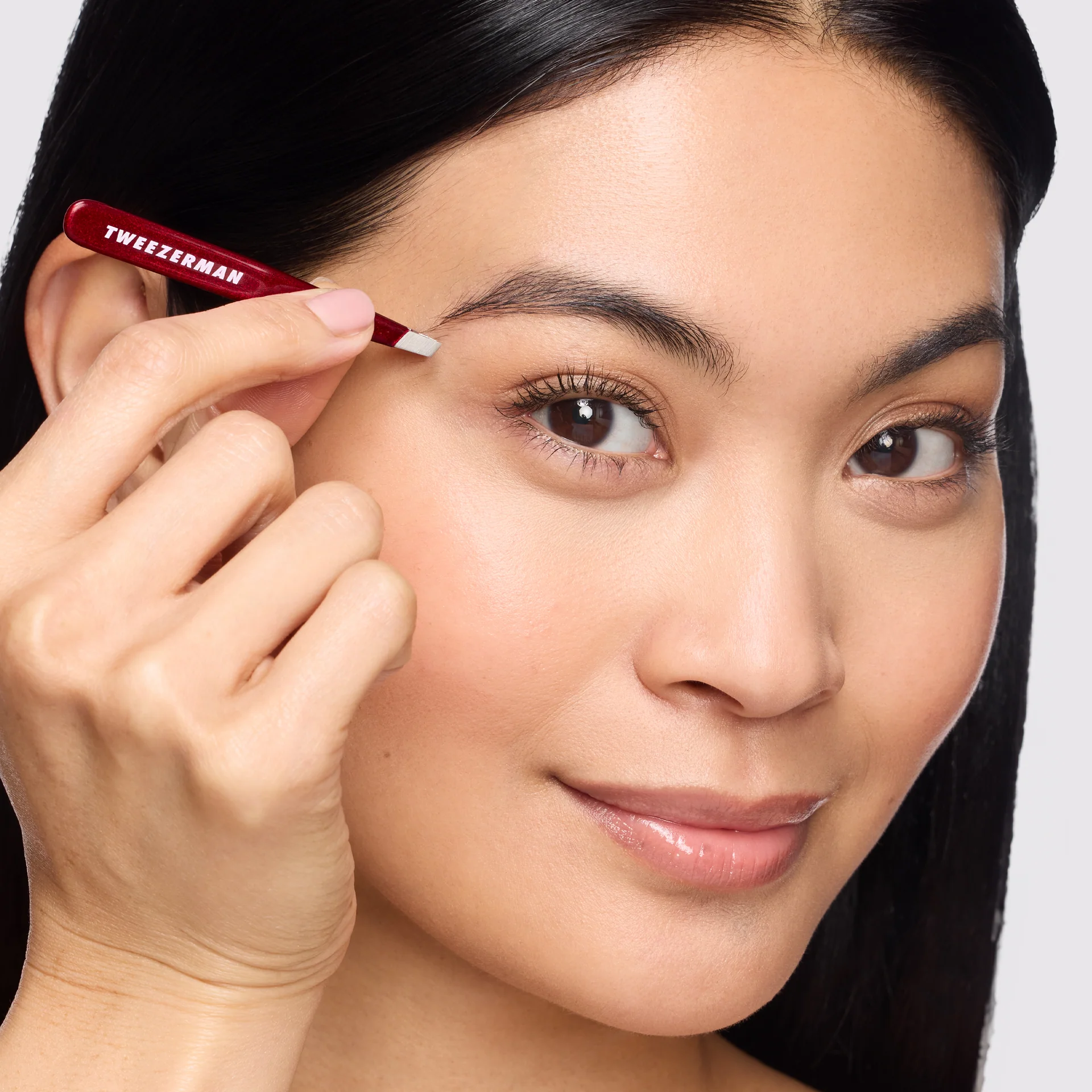 Купить TWEEZERMAN Vintage Rose Mini Tweezer Set with Case на Beautystorage.ru. Быстрая доставка по России и СНГ.
