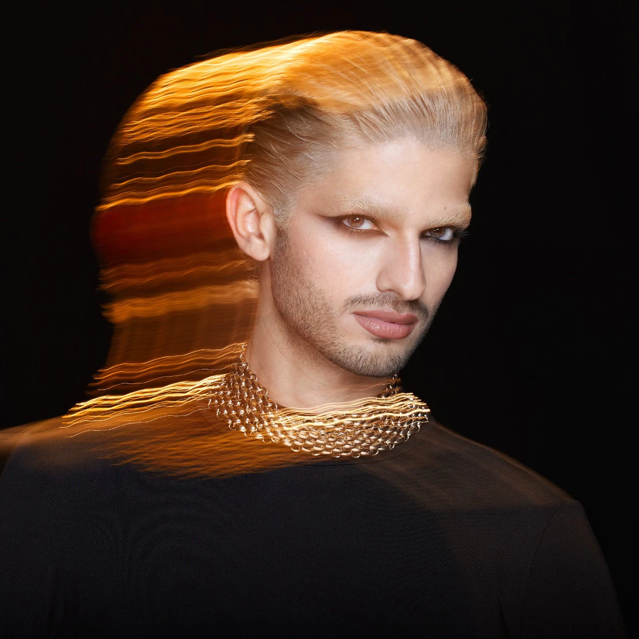 HUDA BEAUTY Empowered Eyeshadow Palette купить в Beauty Storage. Быстрая доставка по России и СНГ.