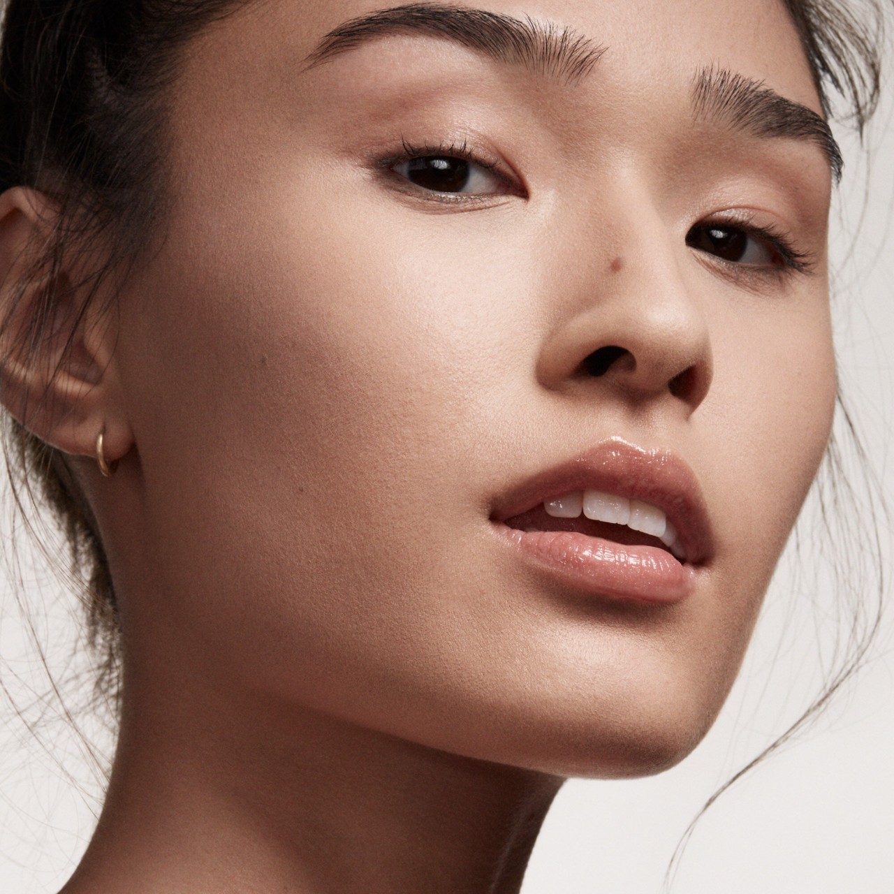 FENTY BEAUTY Pro Filt’r Soft Matte Longwear Powder Foundation купить в Beauty Storage. Быстрая доставка по России и СНГ.
