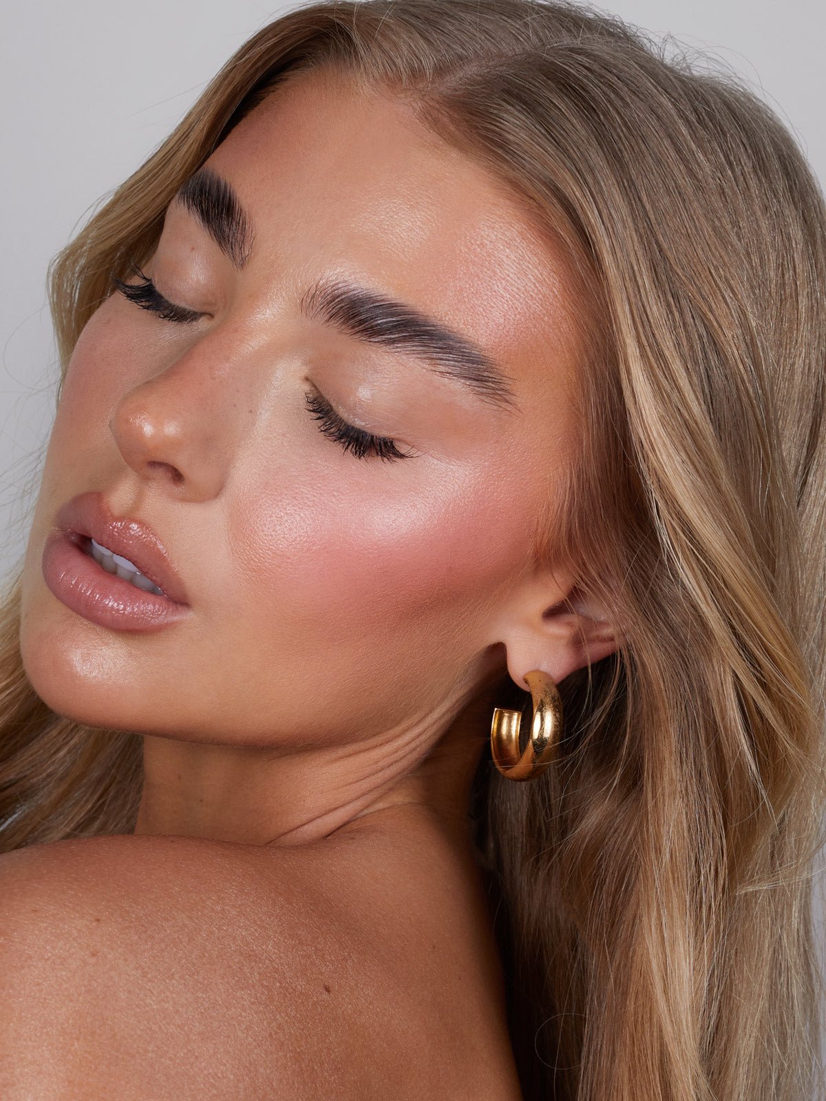 REFY Cream Blush купить в Beauty Storage. Быстрая доставка по России и СНГ.