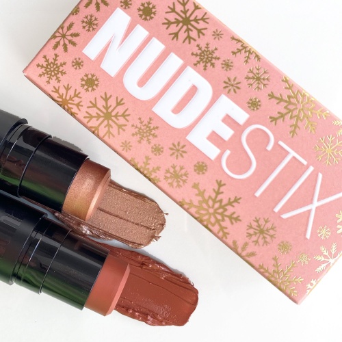 NUDESTIX Glowy Nude Skin Kit купить в Beauty Storage. Быстрая доставка по России и СНГ.