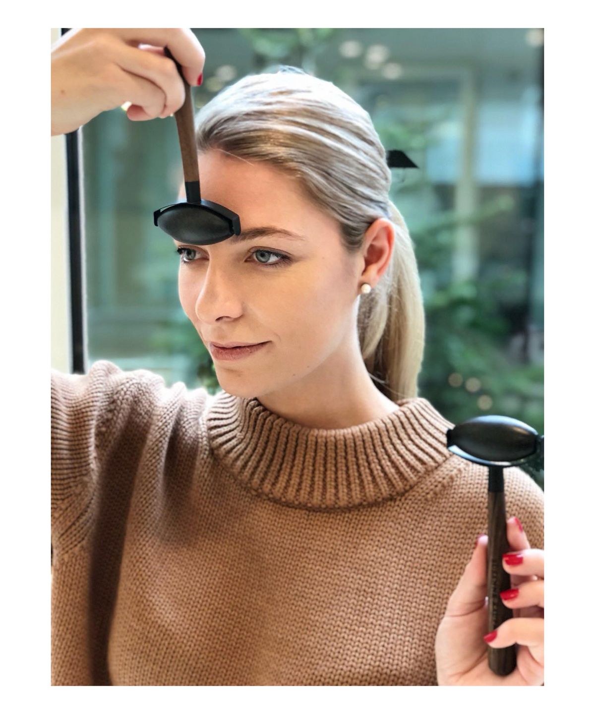 SUSANNE KAUFMANN Obsidian Face Roller