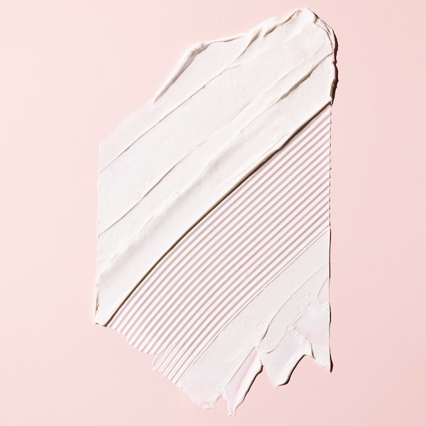 JLO BEAUTY That Big Screen Moisturizer with Broad Spectrum SPF 30 купить в Beauty Storage. Быстрая доставка по России и СНГ.