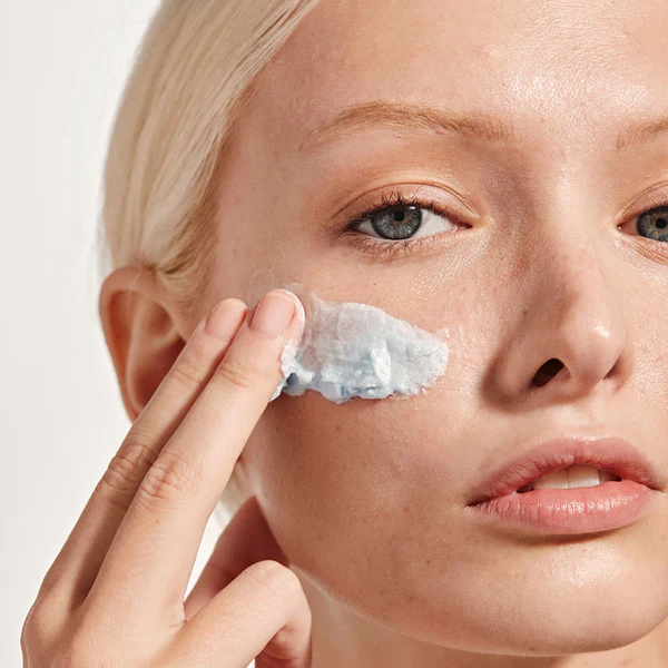 VERSED Keep The Peace Acne-Calming Cream Cleanser купить в Beauty Storage. Быстрая доставка по России и СНГ.