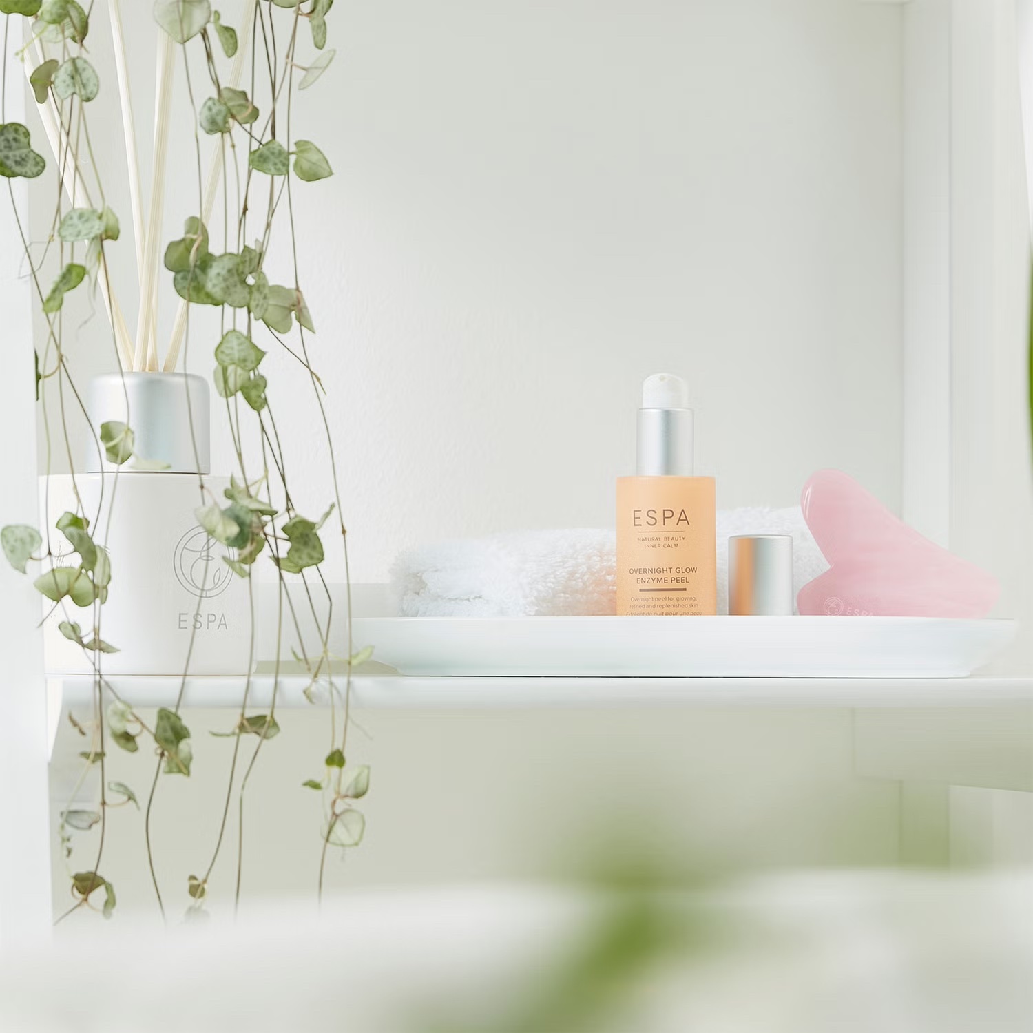 ESPA Overnight Glow Enzyme Peel купить в Beauty Storage. Быстрая доставка по России и СНГ.