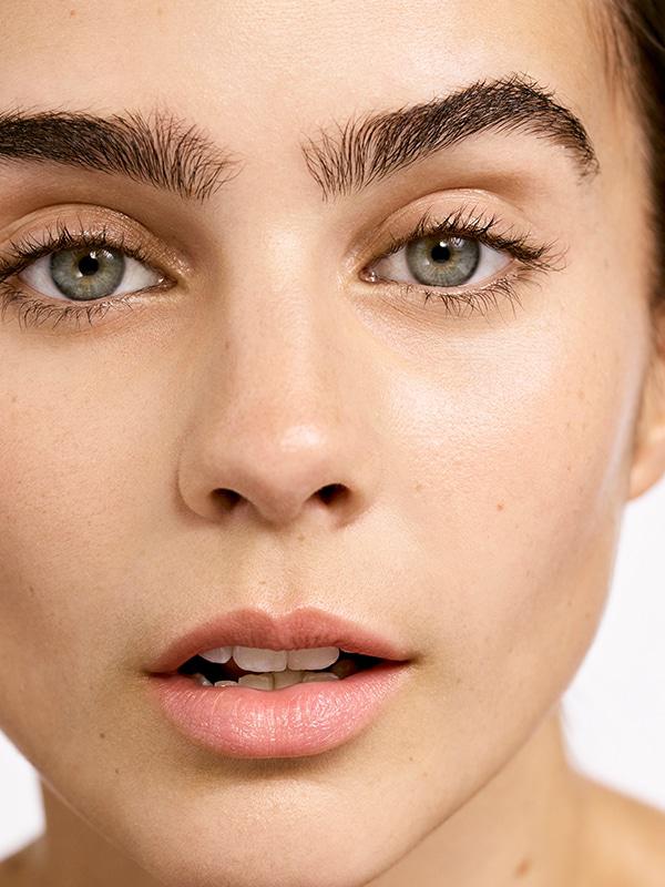 GLOSSIER Super Bounce