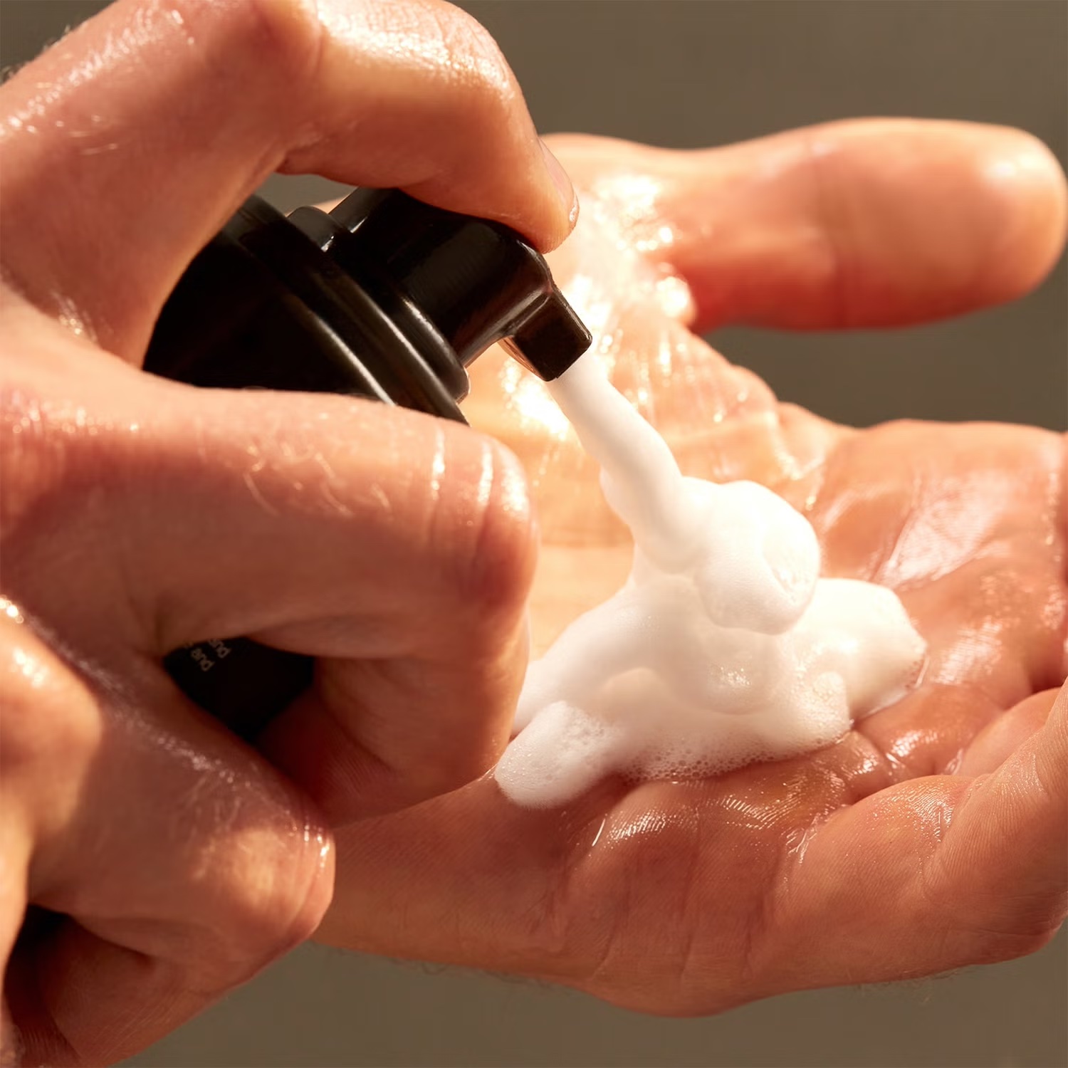 ESPA Invigorating Facewash купить в Beauty Storage. Быстрая доставка по России и СНГ.