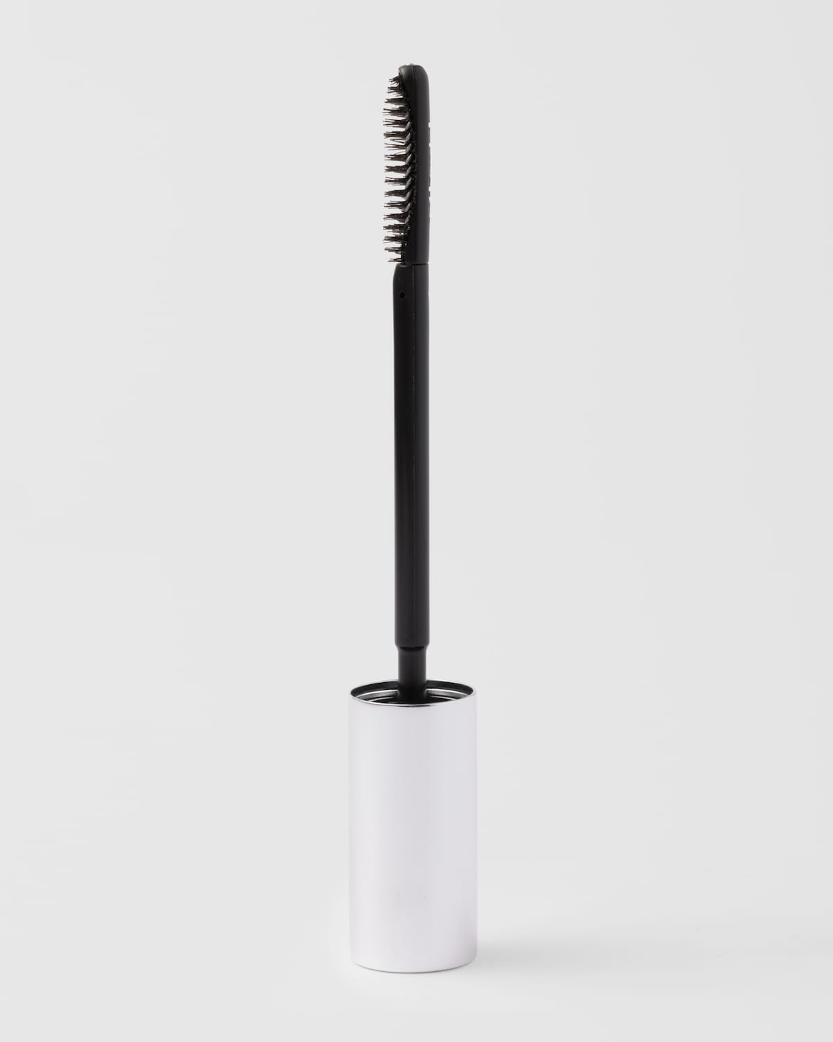 Купить PRADA BEAUTY Pradascope Mascara на Beautystorage.ru. Быстрая доставка по России и СНГ.