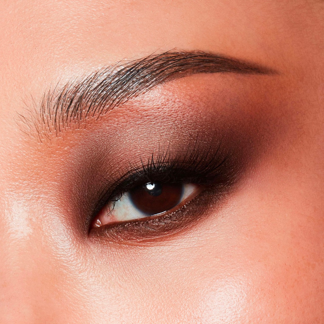 PATRICK TA Major Dimension III Matte Eyeshadow Palette купить в Beauty Storage. Быстрая доставка по России и СНГ.