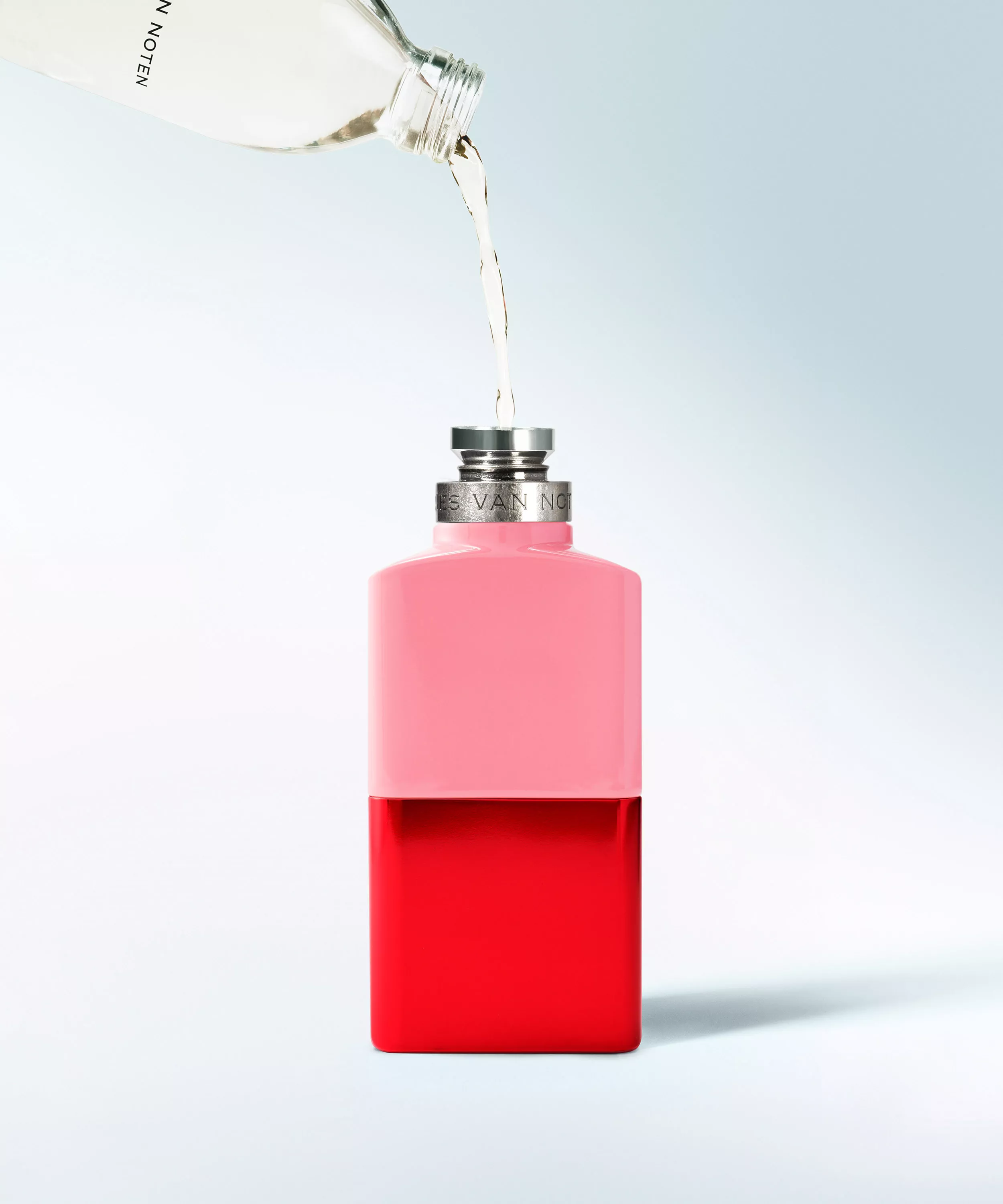 DRIES VAN NOTEN Raving Rose Eau de Parfum Refill купить в Beauty Storage. Быстрая доставка по России и СНГ.