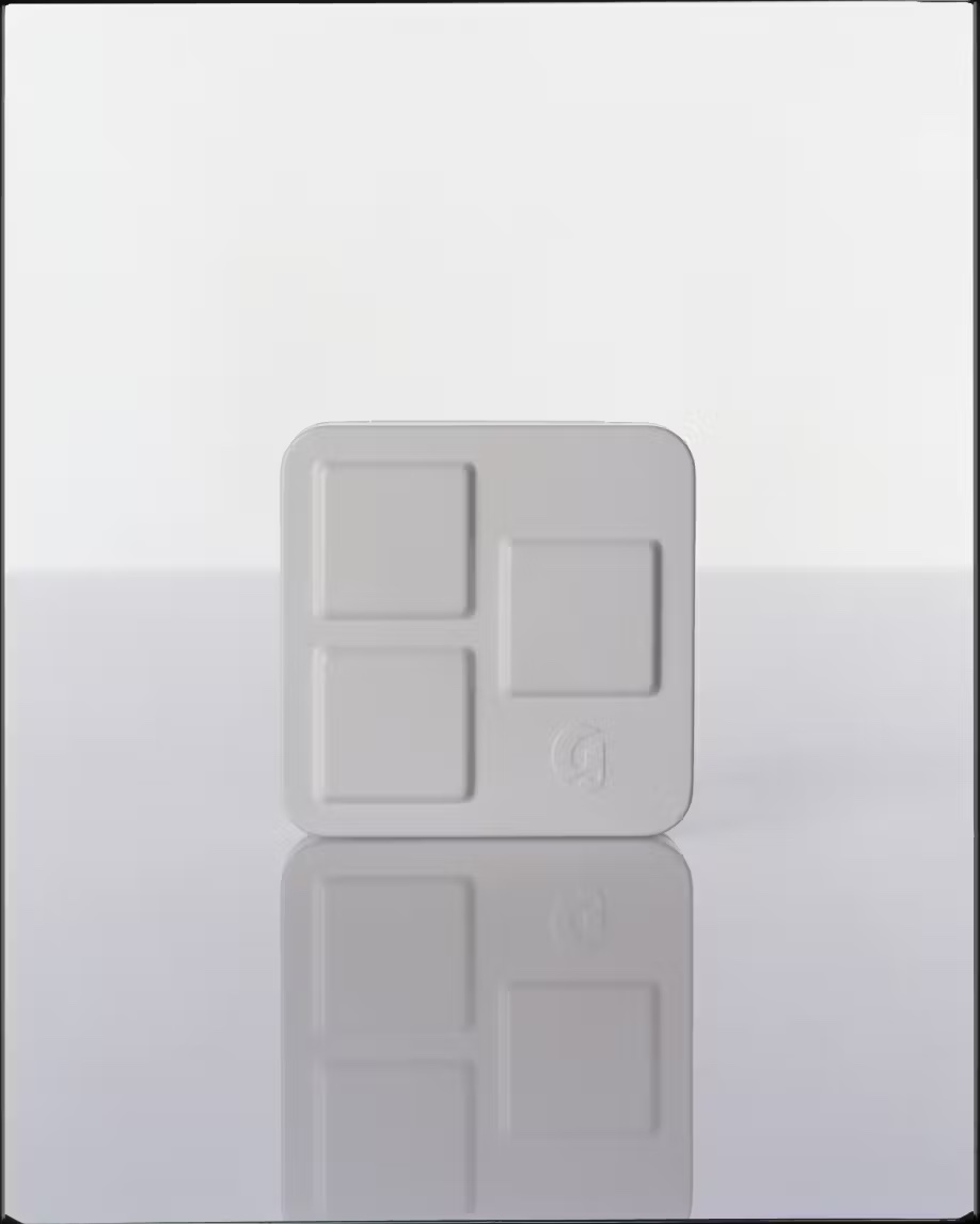 GLOSSIER Monochromes