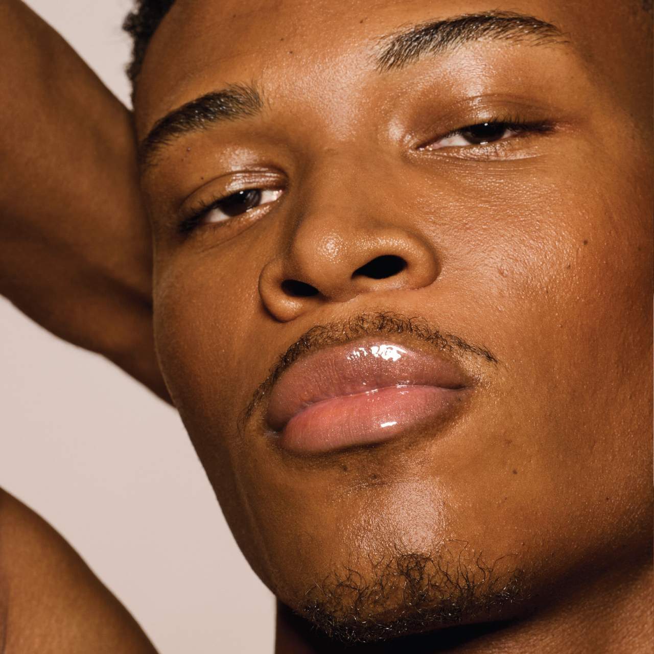 FENTY BEAUTY Gloss Bomb Universal Lip Luminizer купить в Beauty Storage. Быстрая доставка по России и СНГ.