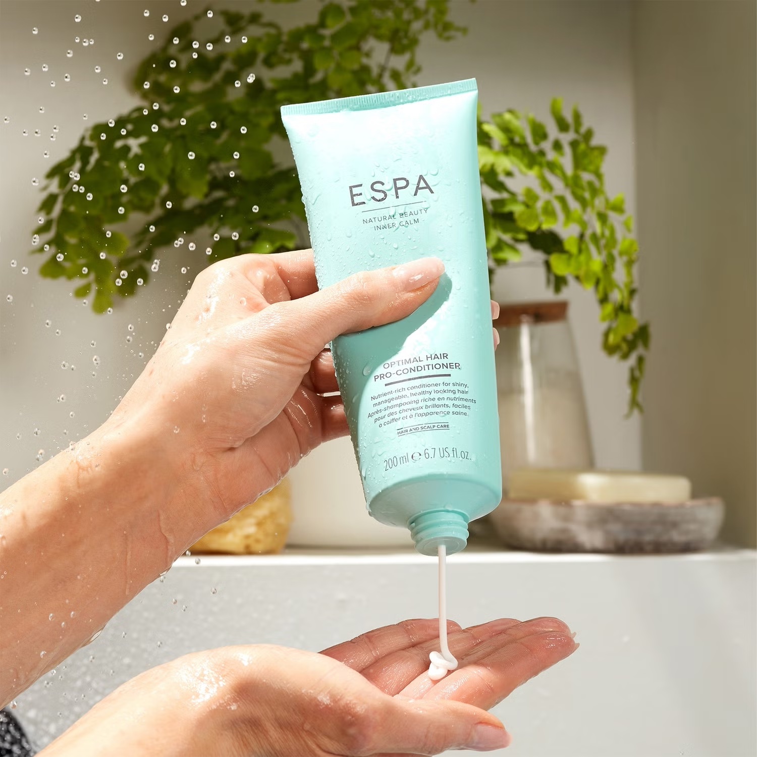 ESPA Optimal Hair Pro-Conditioner купить в Beauty Storage. Быстрая доставка по России и СНГ.