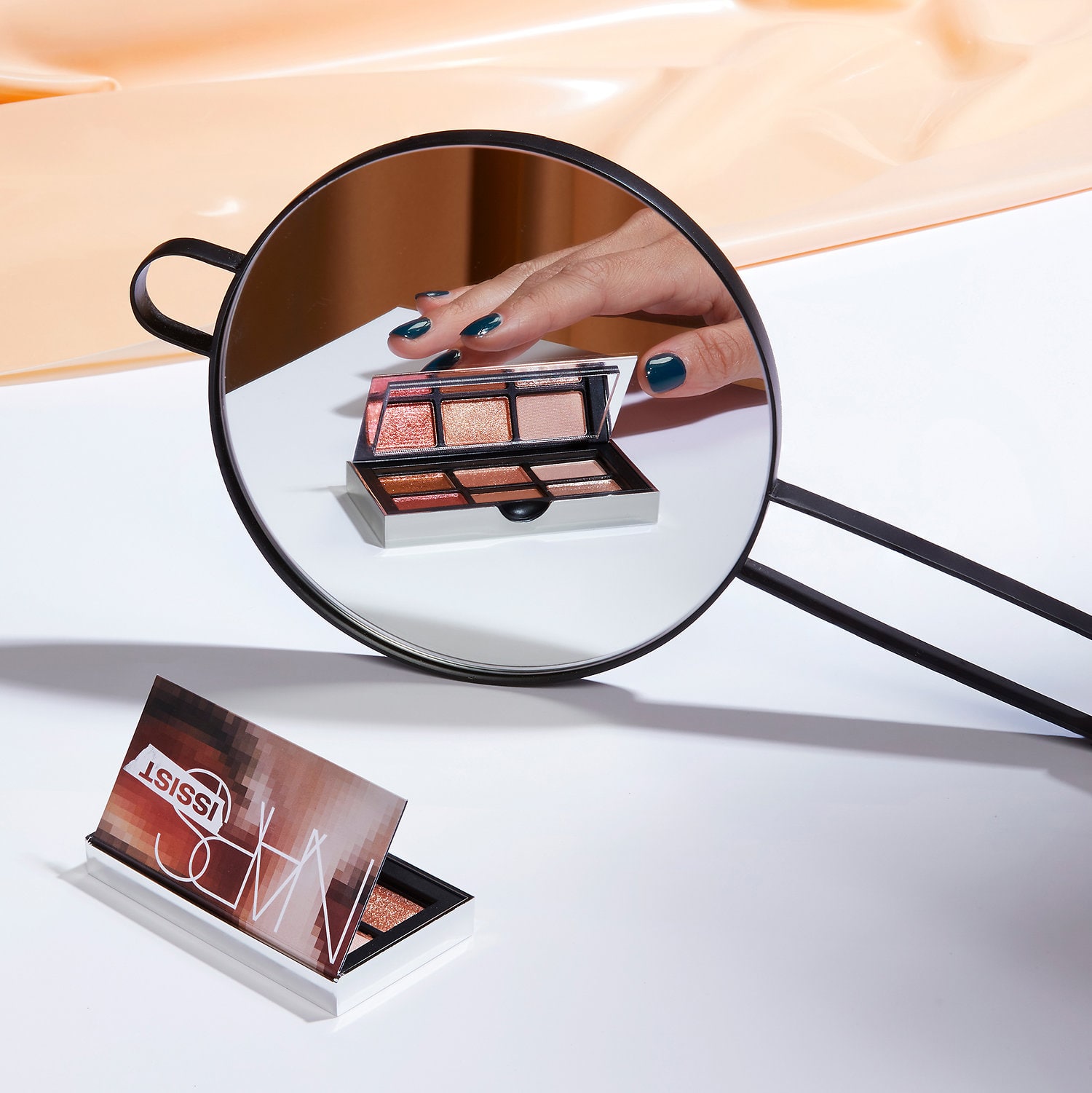 NARS Wanted Eyeshadow Palette Mini