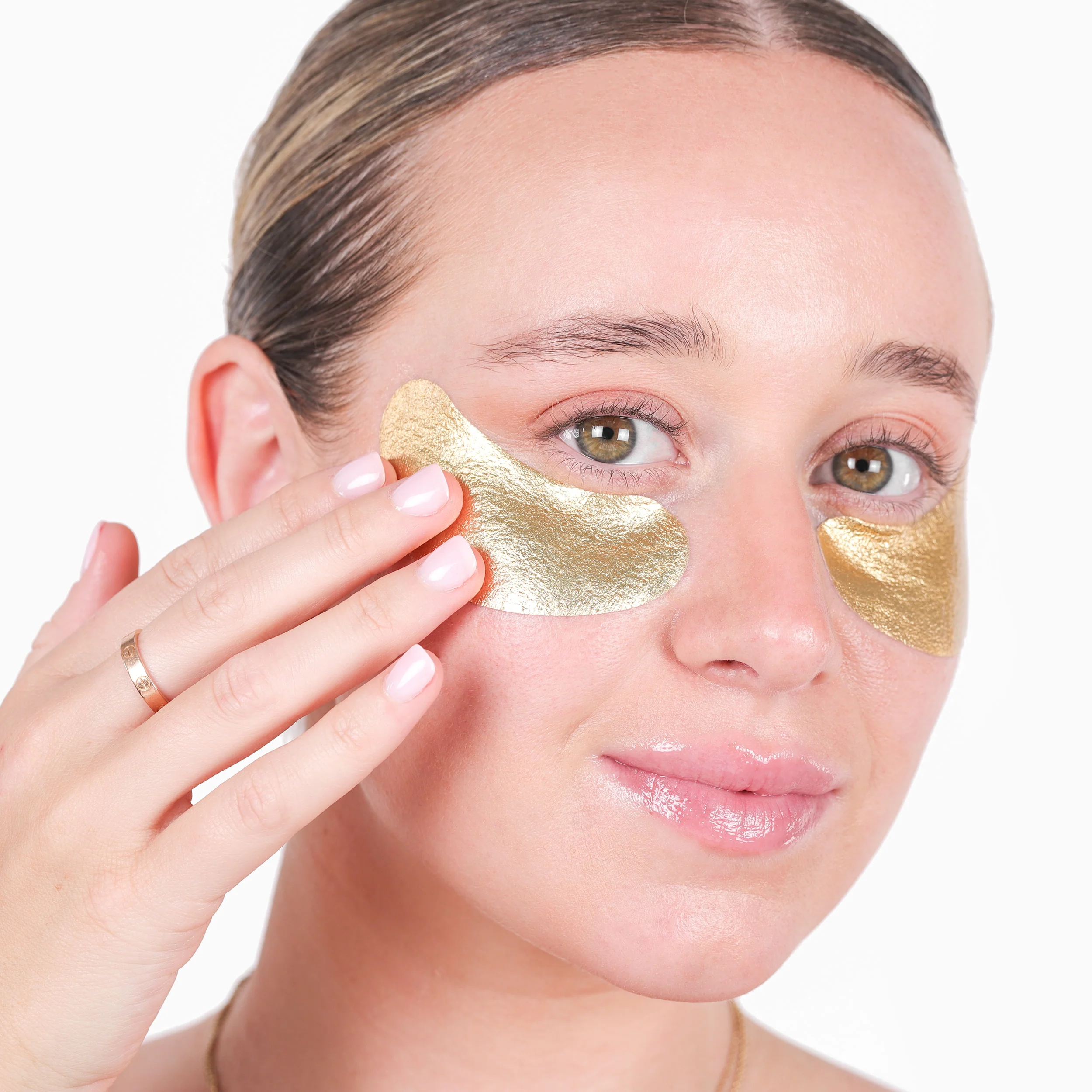 WANDER BEAUTY Baggage Claim Gold Eye Masks купить в Beauty Storage. Быстрая доставка по России и СНГ.
