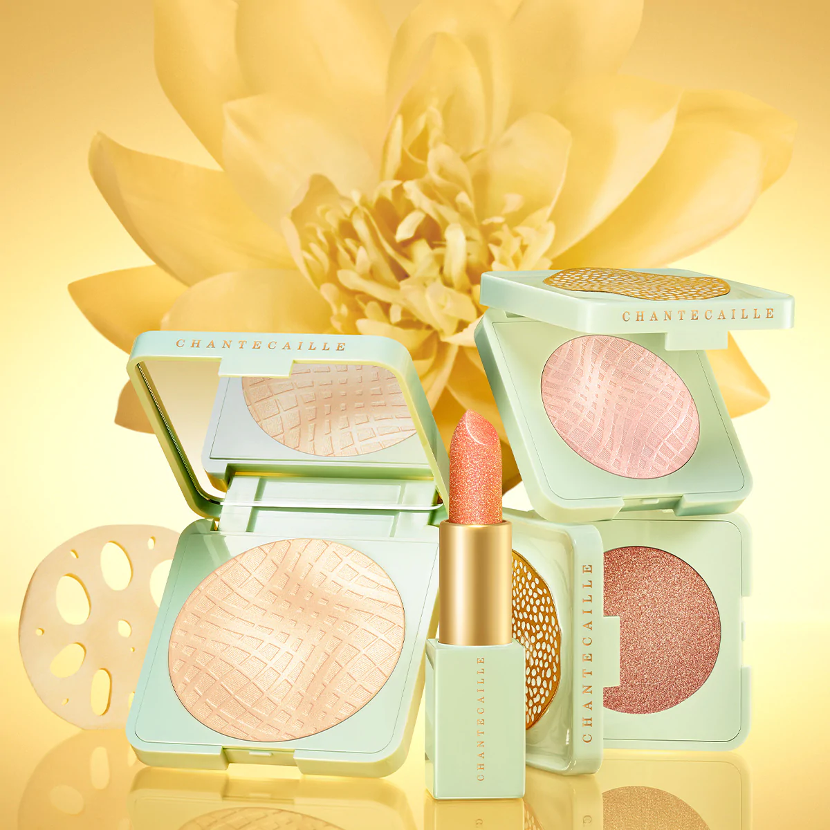 CHANTECAILLE Lotus Blossom Radiant Blush купить в Beauty Storage. Быстрая доставка по России и СНГ.
