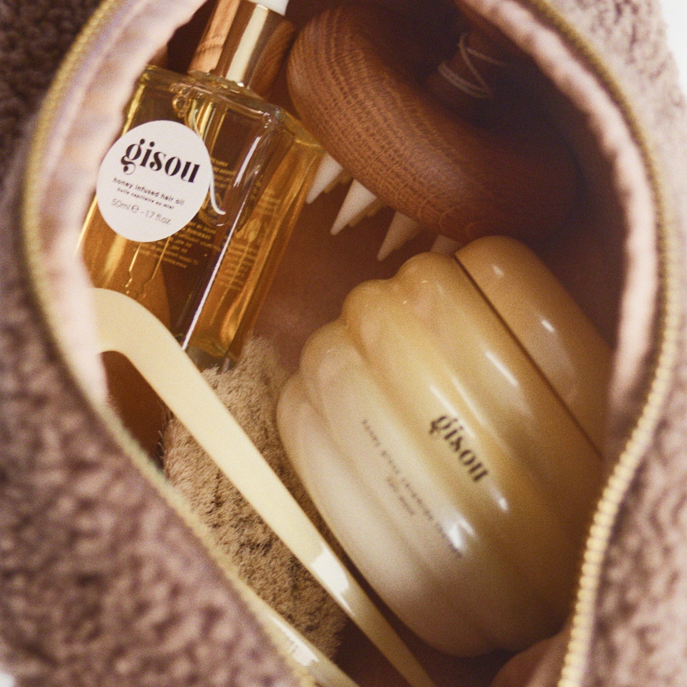 GISOU Glow & Unwind Set купить в Beauty Storage. Быстрая доставка по России и СНГ.