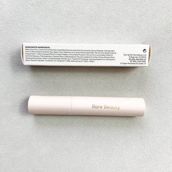 RARE BEAUTY BY SELENA GOMEZ Perfect Strokes Universal Volumizing Mascara - 3 мл