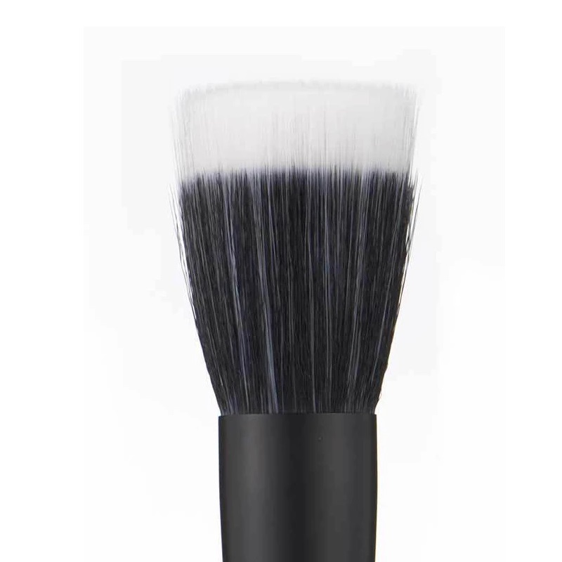 SCOTT BARNES Foundation Brush #68