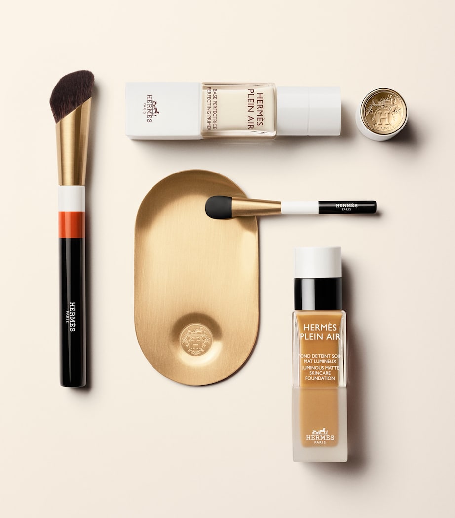 Купить HERMÈS Plein Air Moisturising and Unifying Perfecting Primer на Beautystorage.ru. Быстрая доставка по России и СНГ.