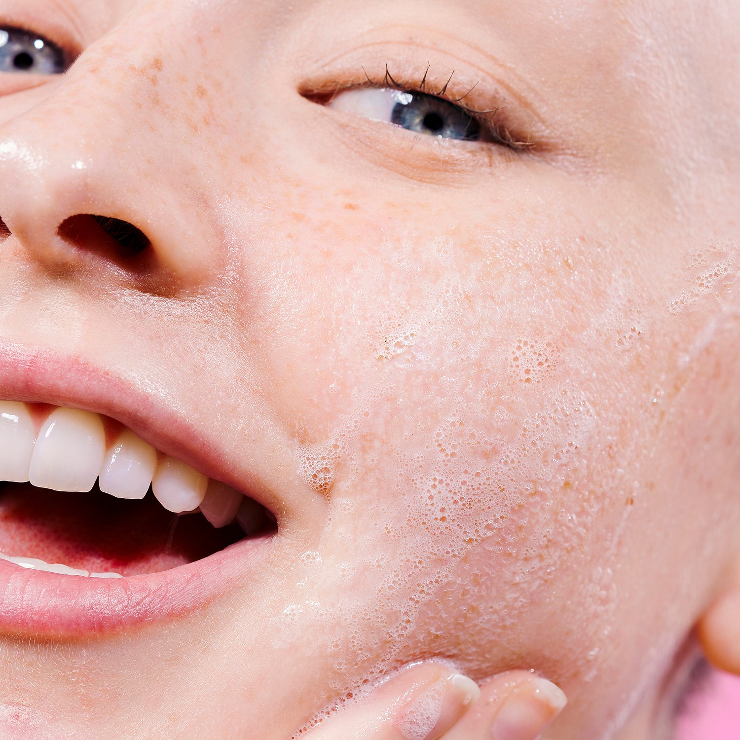 GLOW RECIPE Blueberry Bounce Gentle Cleanser