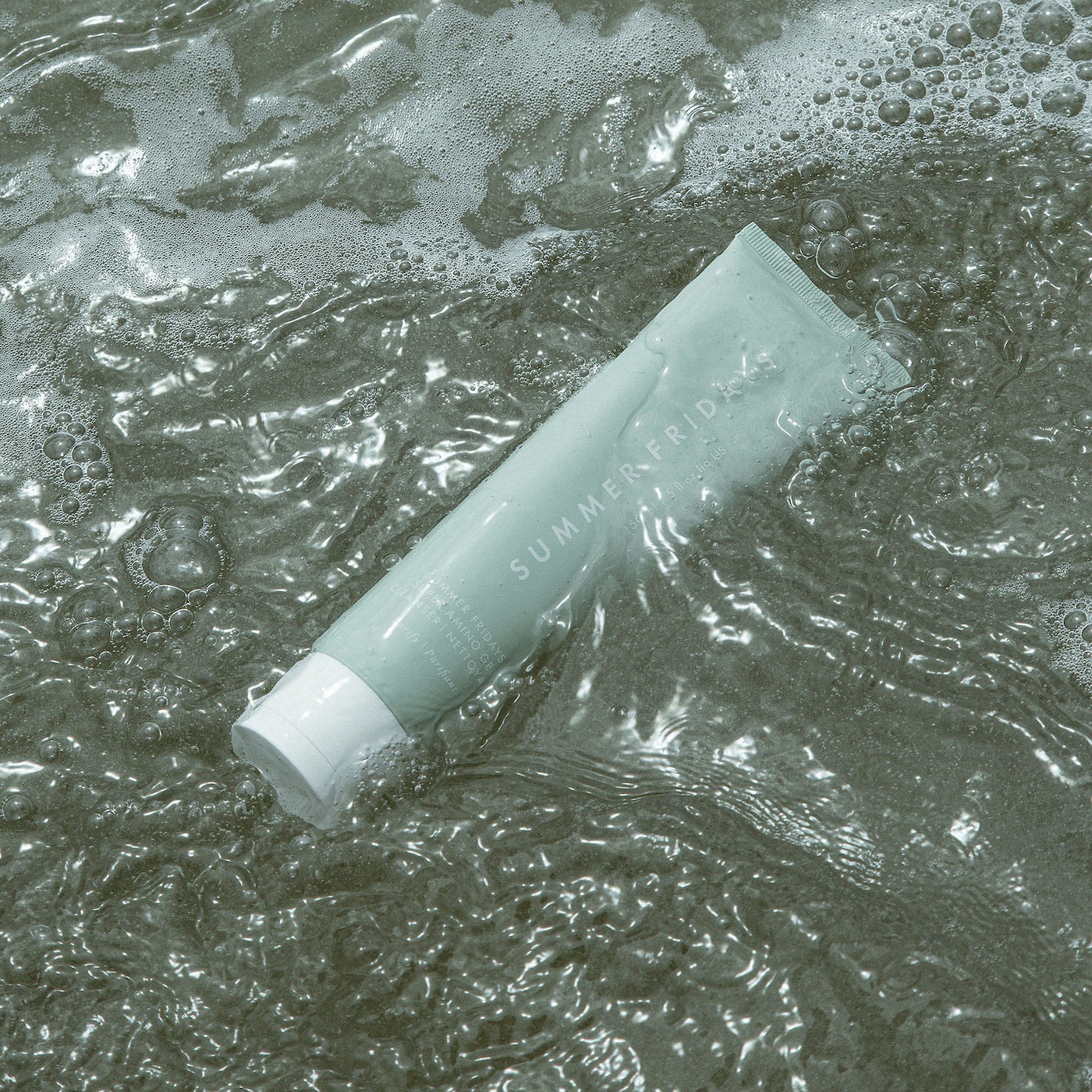 SUMMER FRIDAYS Super Amino Gel Cleanser купить в Beauty Storage. Быстрая доставка по России и СНГ.