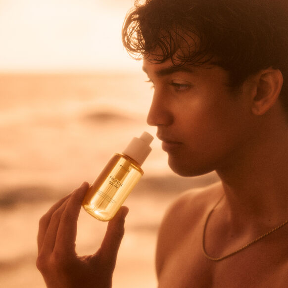 Купить PHLUR Peach Skin Body Mist на Beautystorage.ru. Быстрая доставка по России и СНГ.