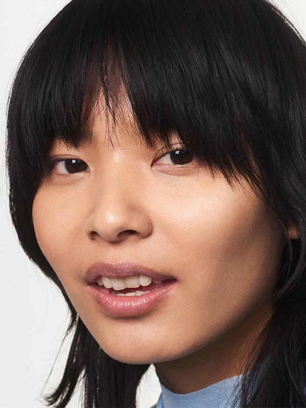 GLOSSIER Perfecting Skin Tint