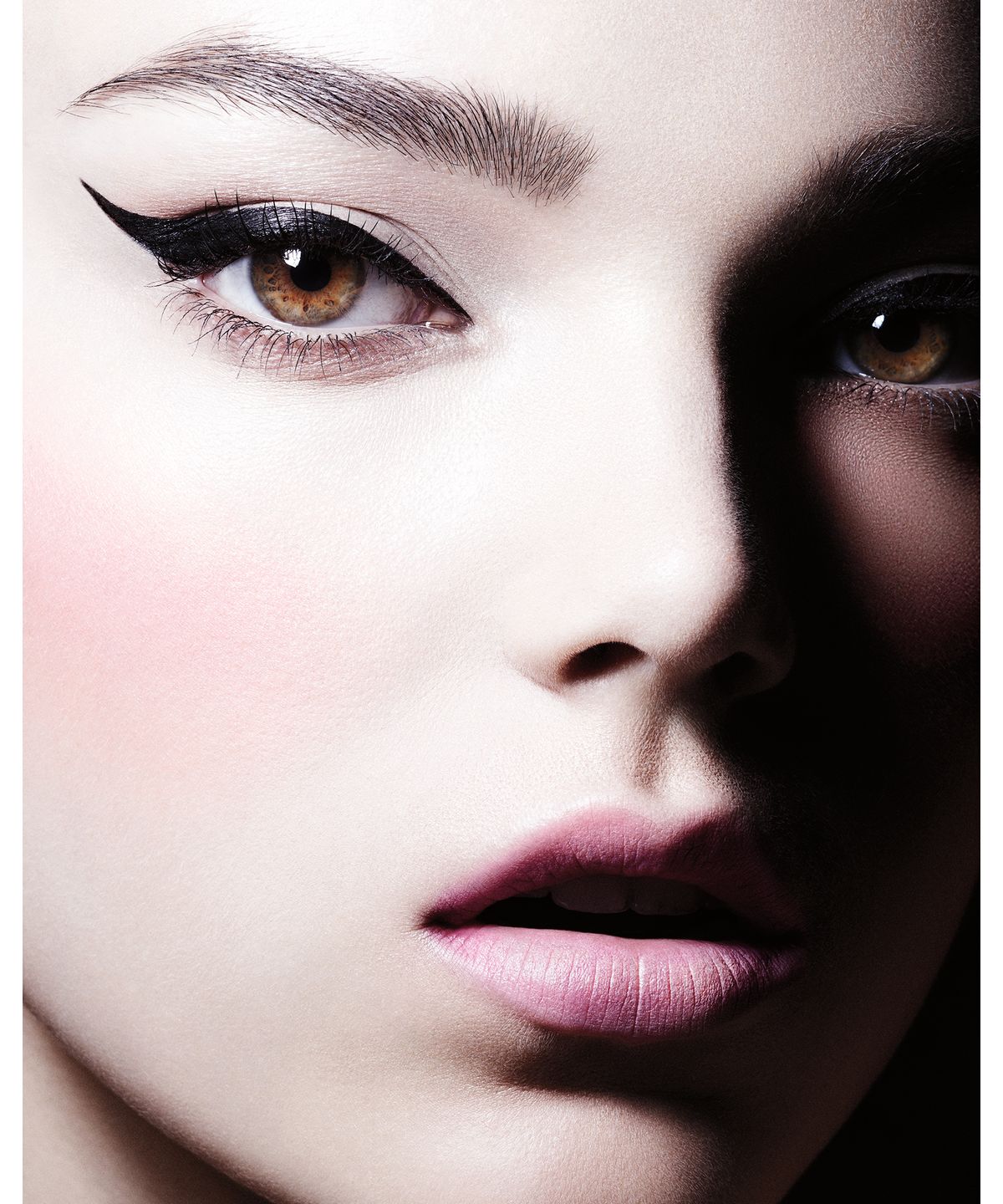 SURRATT Auto-Graphique Liner (0.3g)