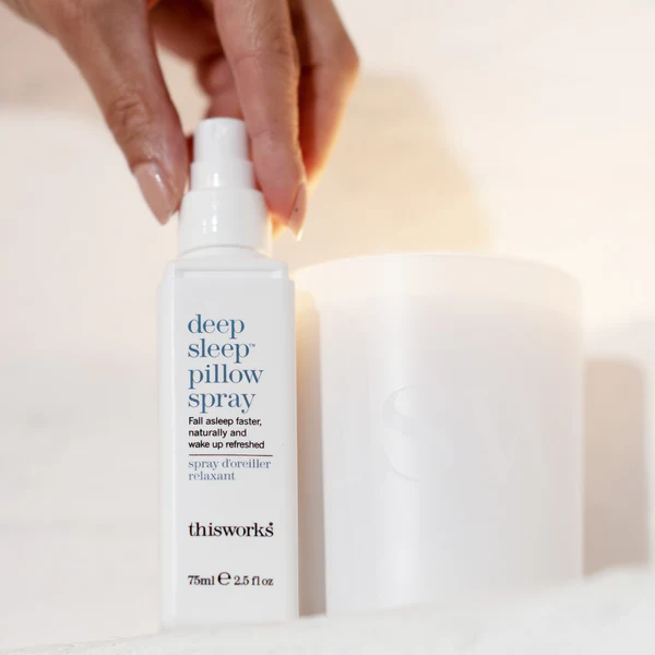 THIS WORKS Deep Sleep Pillow Spray купить в Beauty Storage. Быстрая доставка по России и СНГ.