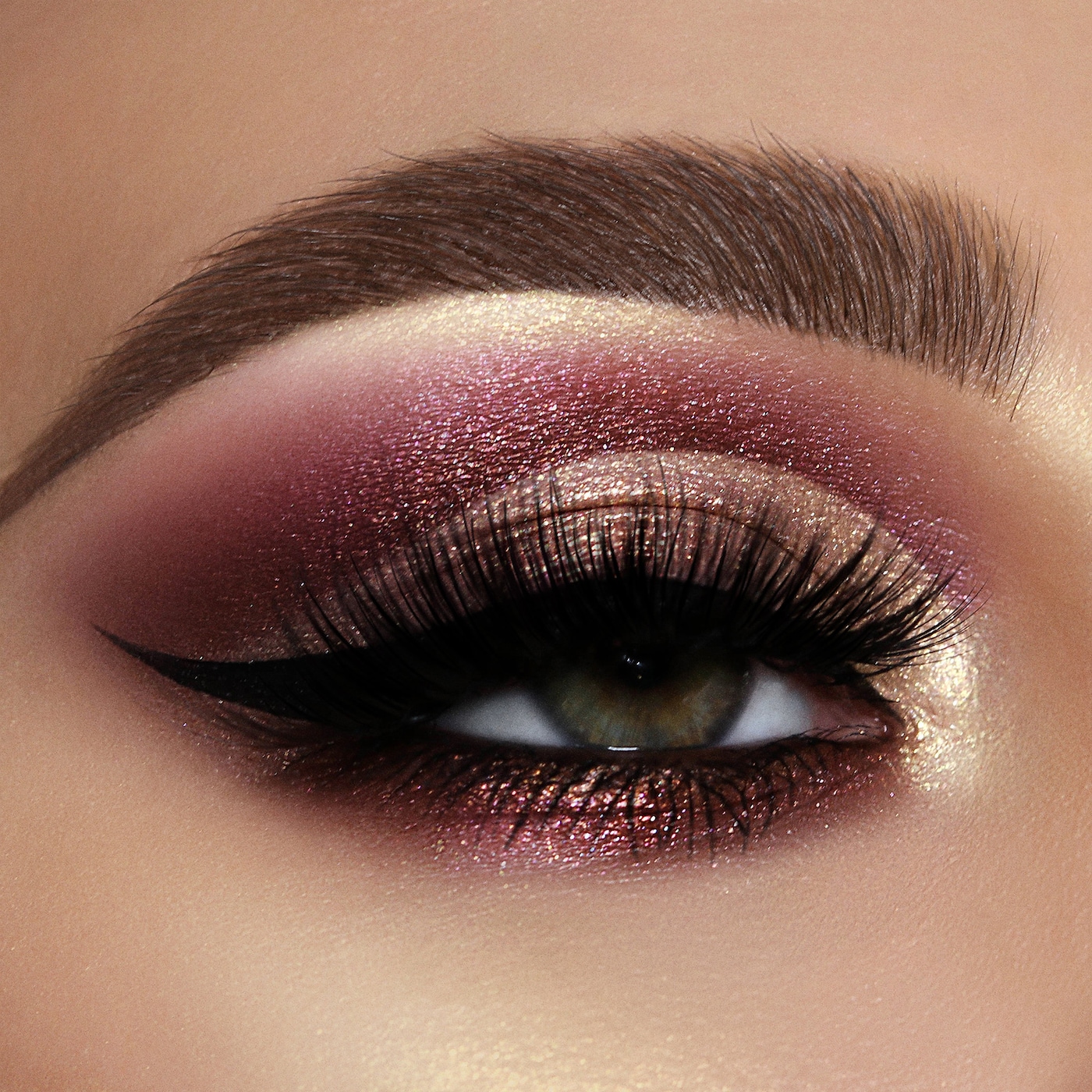 PAT MCGRATH LABS Blitz Astral Quad Eyeshadow Palette купить в Beauty Storage. Быстрая доставка по России и СНГ.