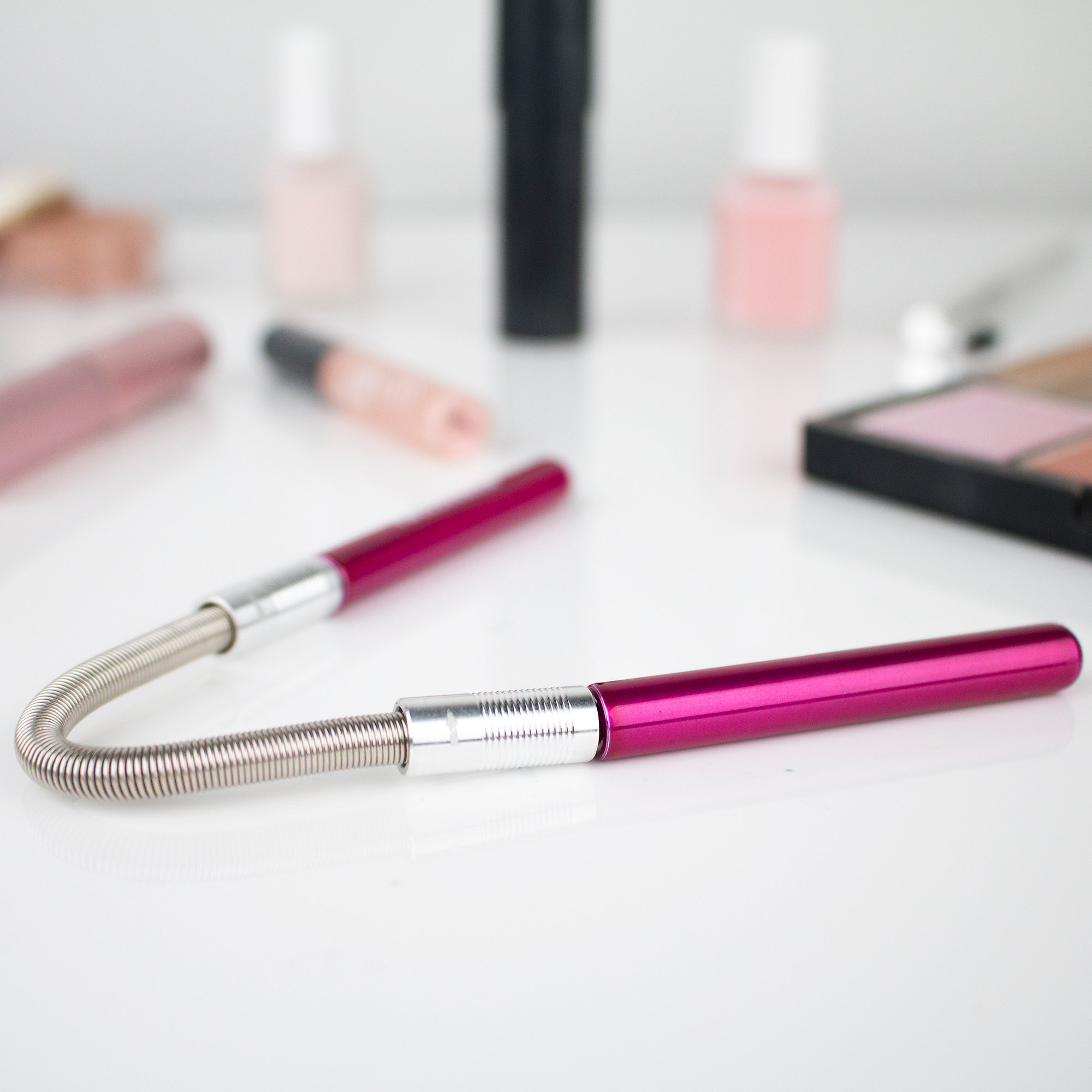 TWEEZERMAN Smooth Finish Facial Hair Remover