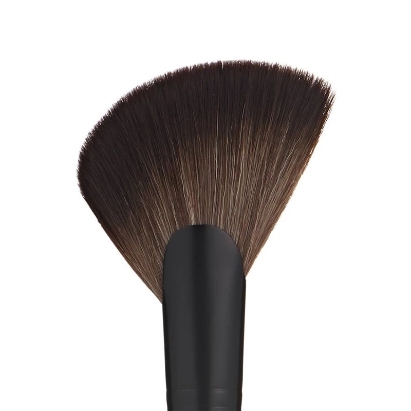 SCOTT BARNES Powder Sheer Brush #66