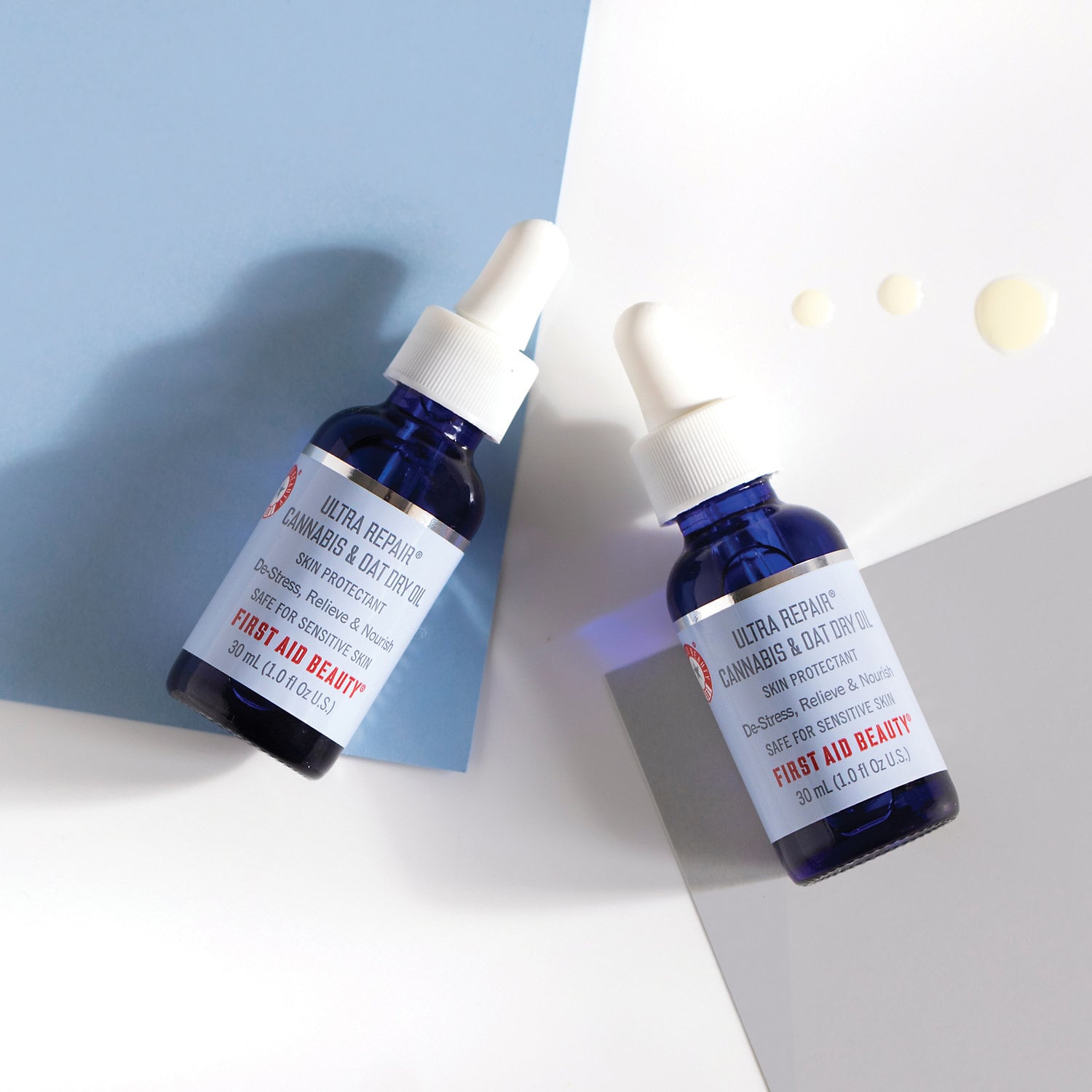 FIRST AID BEAUTY Ultra Repair Oat & Cannabis Sativa Seed Oil