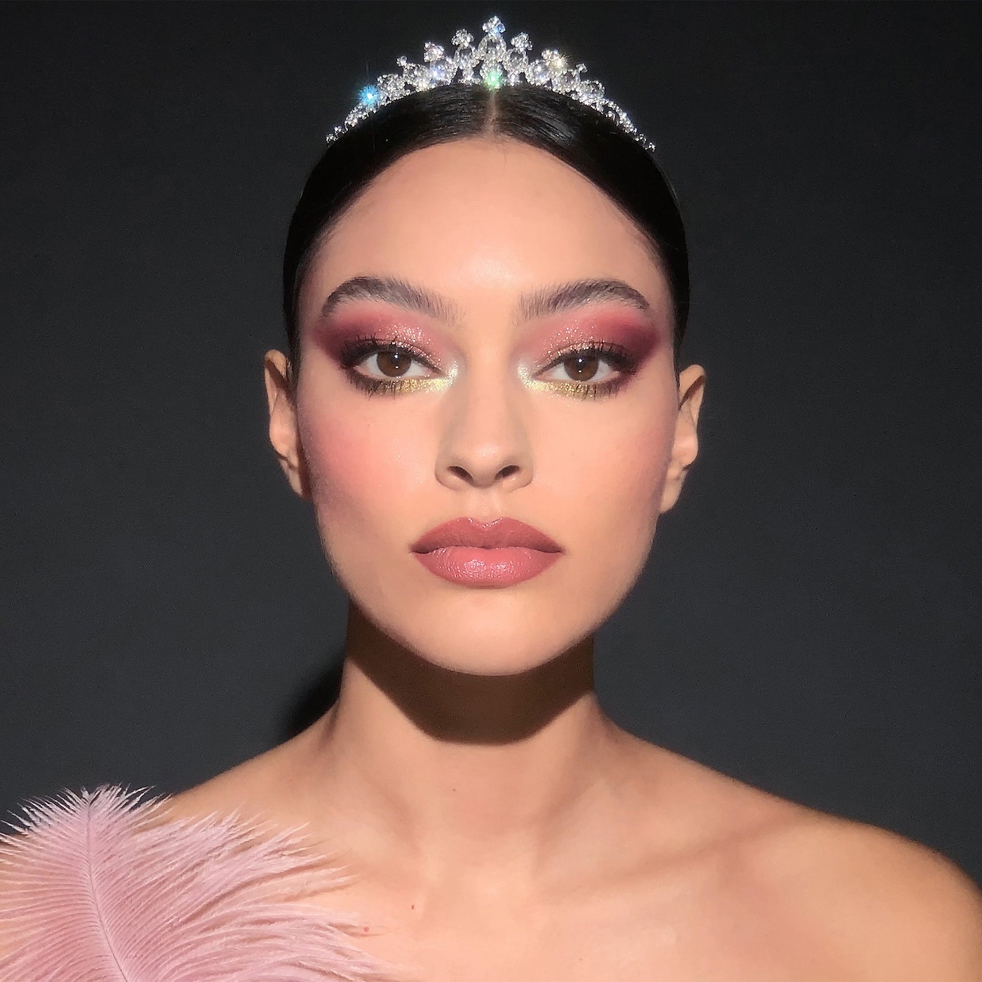 PAT McGRATH LABS Bridgerton MTHRSHP: Belle of the Ball Eyeshadow Palette купить в Beauty Storage. Быстрая доставка по России и СНГ.