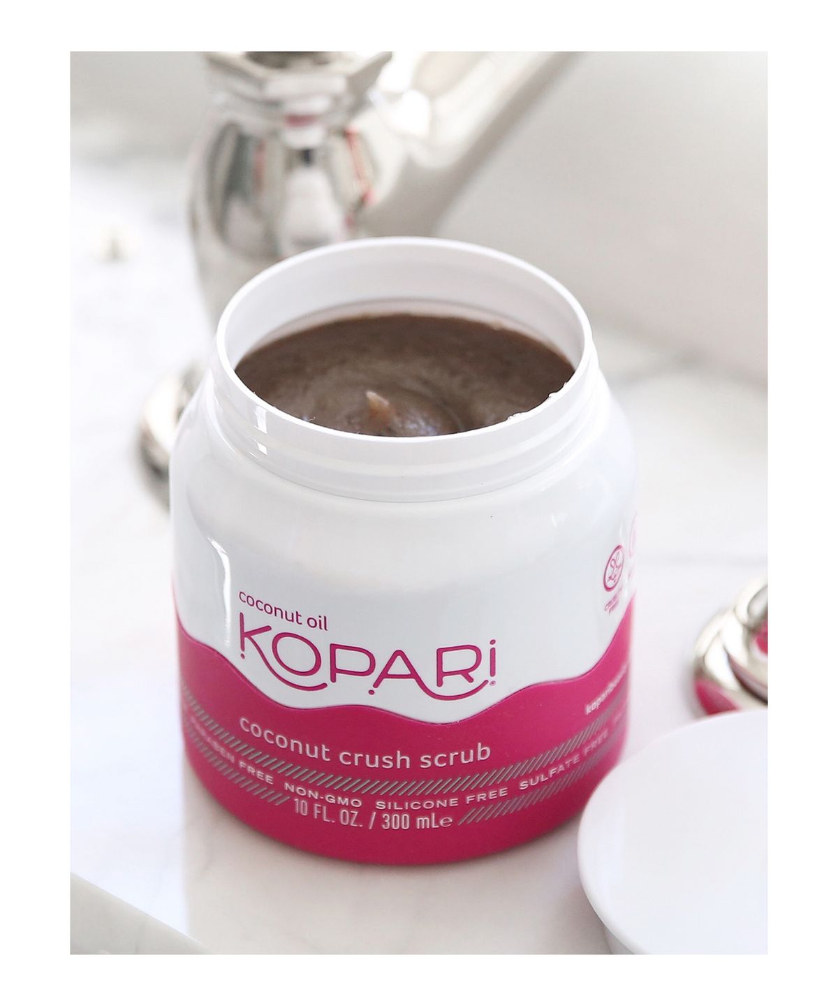 KOPARI BEAUTY Coconut Crush Scrub купить в Beauty Storage. Быстрая доставка по России и СНГ.