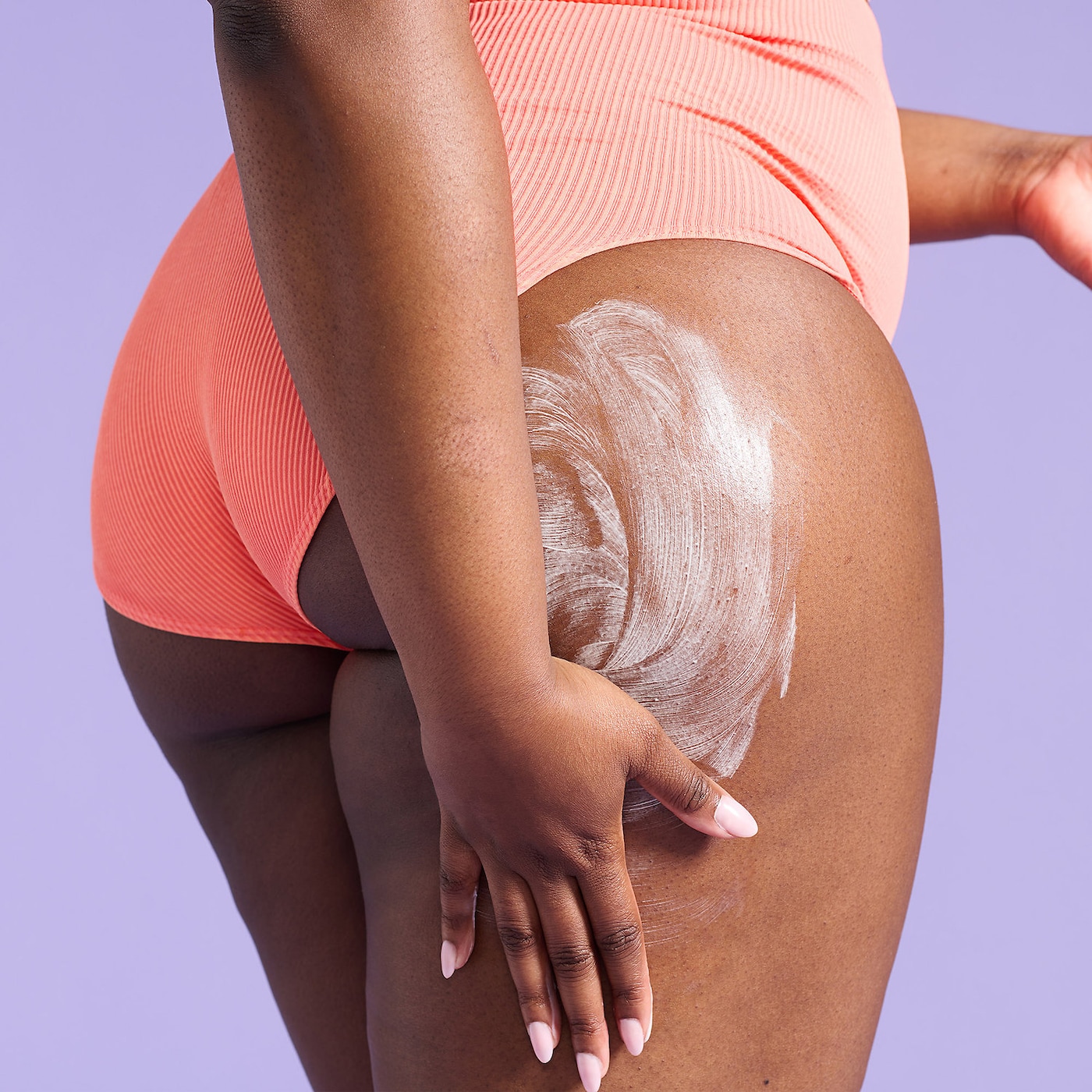 FIRST AID BEAUTY Sculpting Body Lotion купить в Beauty Storage. Быстрая доставка по России и СНГ.