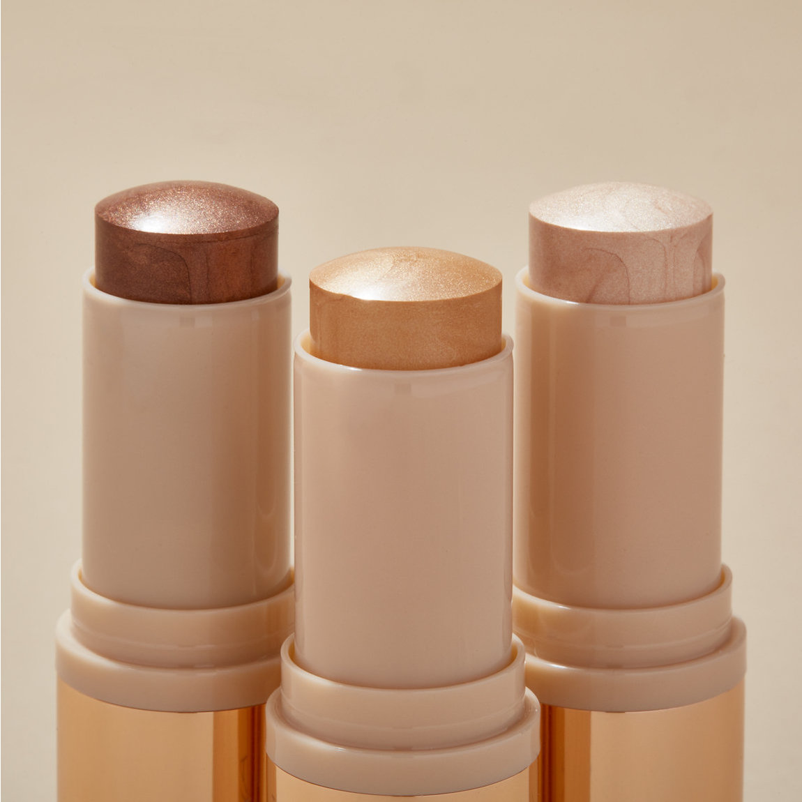 NATASHA DENONA Face Glow Cream Shimmer купить в Beauty Storage. Быстрая доставка по России и СНГ.